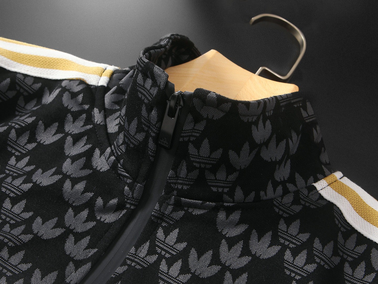 New Italian Fabric Fashion: Milan Show Synchronized Online, Luxurious Custom-Made Styles, Sizes M-3XL. - 图片 6