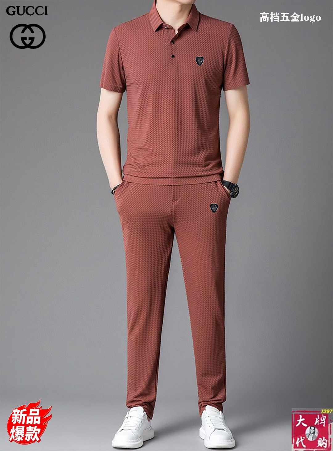 NO:136957,Gucci - New casual short-sleeved suit!  Celebrities’ favorite fashion casual suits, simple and generous, craft design on the official website!  Clean and neat tailored, full of urban style. It is available for exclusive top custom fabrics, soft and dry, and the upper body has a crisp and stylish effect. The three-dimensional cutting process and the style are all high-standard and appropriate silhouette versions!  It’s not tight, just feel good when you wear it. With so many top-quality raw materials, you can create high-end products with unparalleled value. The first choice for high-end fashion fashion people with a complete range of three standards, and the upper body effect is super good!  Code number M-3XL, gucci, T-shirt, alexander wang19860909Gucci 古奇 - 新品休闲短袖套装！明星最爱时装味休闲套装 简单大方,官网11工艺设计！干净利落剪裁 都市风十足 可供独家顶级定制面料,手感软糯干爽,上身效果挺括有型.立体裁剪工艺,版型上都是高标准,恰当好处的廓型版！又恰恰不紧绷,穿上心情就好,如此众多的顶级原料,打造出价值感无与伦比的高端产品,三标齐全高端潮流时尚人士首选,上身效果超级好看！码数M-3XL,,gucci,T-shirt,alexander wang,Men's clothing