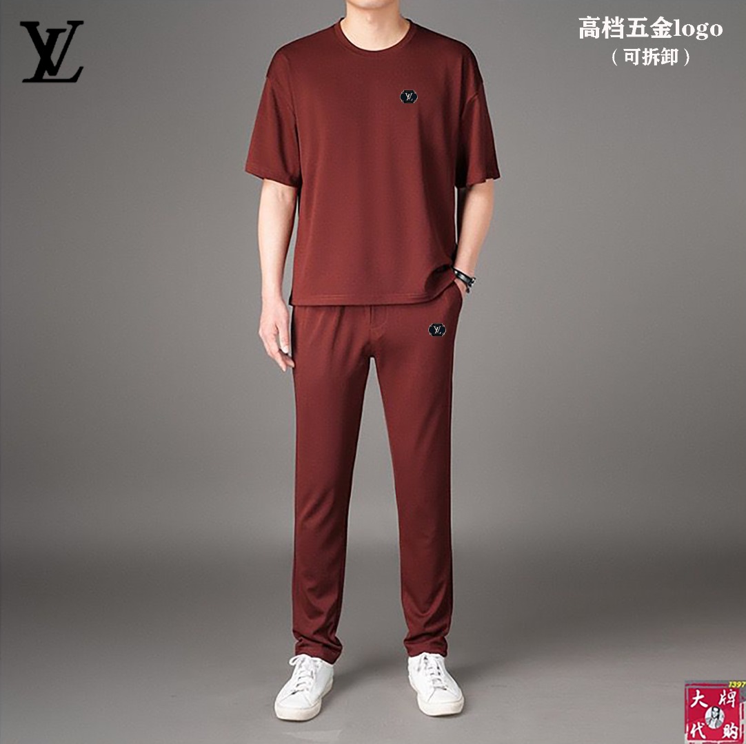 NO:141072,【LV Louis Vuitton】New Summer Set!  High-end custom fabrics!  Exclusive first new product, the official website synchronizes the Milan catwalk model, and the top quality goods (173 130 catties wear) standard code number!  The latest top official website original list, a new experience, three-dimensional tailoring of the counter fabric, new hardware accessories, delicate and soft feel, comfortable and breathable upper body, big brand style, luxury and atmospheric, texture only imported from Italy customization, versatile style, not picky in people, fine workmanship and meticulous, no pressure to enter and exit the counter, absolutely worth a piece of good product!  M-4XL (can wear about 200 catties), louis vuitton, louis vuitton, alexander wang19860909【 LV 路易威登】夏季新款套装！高端定制面料！独家首发新品 ,官网同步米兰走秀款 实物拍摄顶级好货（173 130斤穿l）标准码数！最新顶尖官网原单,全新体验 专柜面料立体剪裁 全新五金配件、手感细腻柔软 上身舒适透气 大牌风范 奢华大气 进口意大利定制才有的质感 百搭款式 穿着不挑人 ,做工精细一丝不苟 ,出入专柜无压力 绝对值得人手一件的好货！码数M-4XL（可穿200斤左右）,,louis vuitton,louis vuitton,alexander wang,Men's clothing