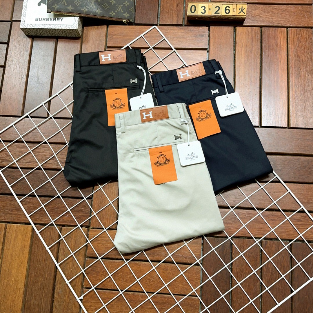 NO:143444,Hermes hits, new styles and new products are available for sale in the counter. The physical store has the best casual pants and trousers. The original 1:1 product for all ages. The highest version of the imported European fabric in the market is comfortable, soft and skin-friendly. The upper body effect is super fashionable and versatile. It is straight and stylish. It is a must-have for the wardrobe!  Suitable for any occasion Size: 29-40,,hermes,hermes,alexander wang19860909Hermes爱马仕爆款来袭 新款新品 专柜有售 实体店已极品休闲裤西裤专柜原版1:1好货,适合各个年龄段.市场最高版本的欧洲进口面料.舒适柔软亲肤,上身效果超级棒时尚百搭,笔挺有型,衣橱必备！适合任何场合穿着 尺码:29-40,,hermes,hermes,alexander wang,Men's clothing