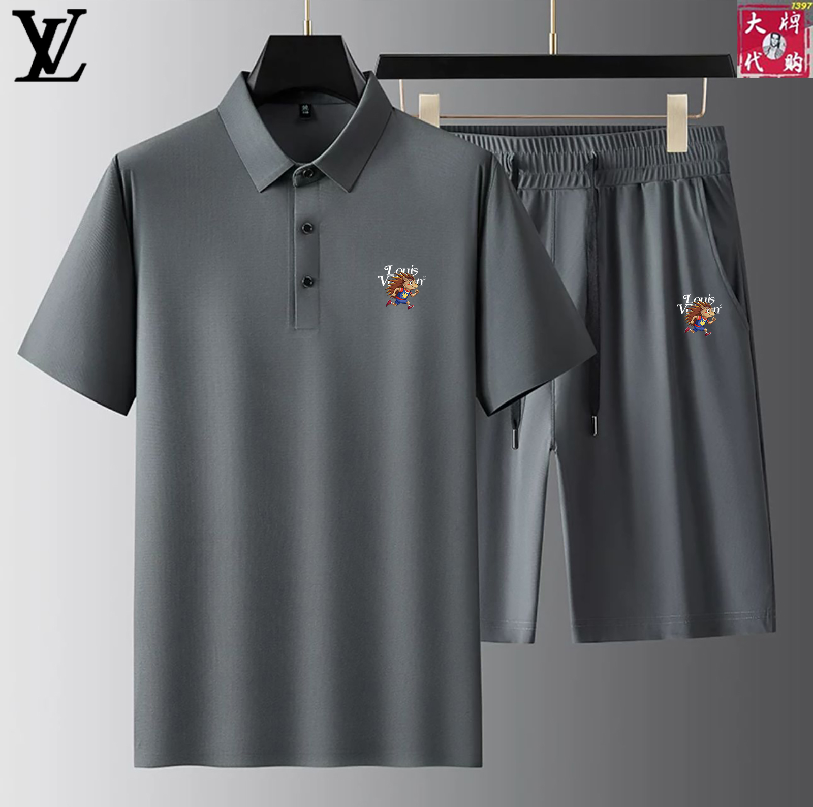 NO:151790,LV Louis Vuitton Summer Lapel Shorts Set, Overseas Counter Synchronization Luxury High-end Customization Anyone can easily control it, customer-supplied imported cotton fabric, soft and comfortable and stylish, sweat-absorbing and breathable, foreign trade company orders, domestic first-line OEM factories, customized high-density fabrics, water-free, luxurious upper body looks young, street fashion home essentials. Count M~4XL orders to report height and weight, louis vuitton, louis vuitton, shorts, alexander wang19860909LV 路易威登 夏季翻领短裤套装,海外专柜同步 奢华高级定制 任何人都可以轻松驾驭,客供进口纯棉面料 手软舒适有型 吸汗透气 ,外贸公司订单,国内一线代工厂出品,订制高密度面料,过水不变型,奢华上身显年轻,街头时尚居家必备款. 码数M～4XL下单报身高体重,,louis vuitton,louis vuitton,shorts,alexander wang,Men's clothing