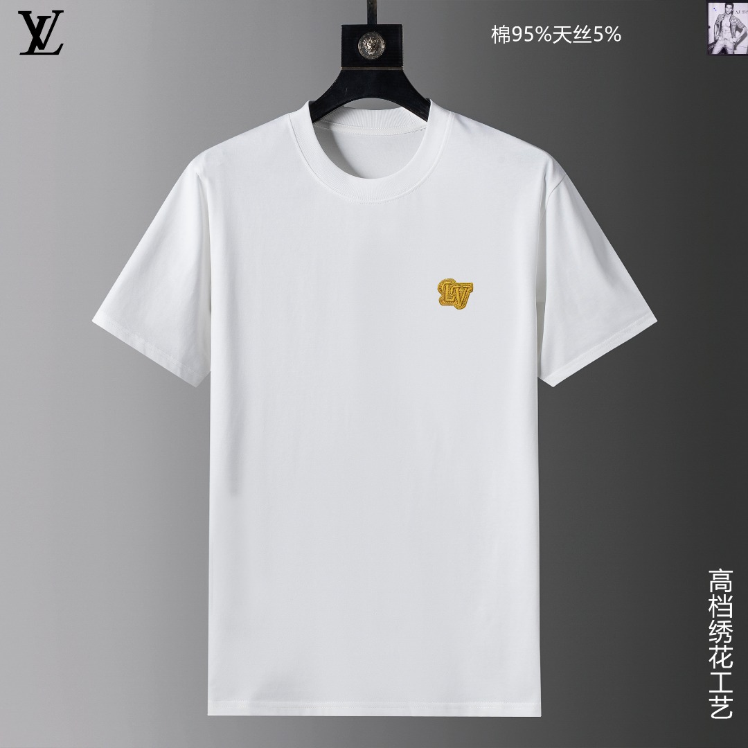 NO:154547,【LV Louis Vuitton】New spring style high-end custom fabric short-sleeved, world-class men's clothing, simple and fashionable, calm and versatile, atmospheric and elegant, extremely comfortable and comfortable experience High-end fabrics, bright colors, ultimate smooth touch, delicate and not easy to wrinkle, luxurious and noble, crisp and stylish, lock needles, high-density sewing, all details are meticulous!  Worth owning.  S-2XL can wear up to about 200 catties, louis vuitton, louis vuitton, T-shirt, alexander wang19860909【 LV 路易威登】春季新款 高端定制面料短袖, 全球顶级男装,简约时尚,从容百搭,大气优雅 极度舒适体验 高端面料 色泽鲜艳 极致顺滑触感 细腻不易起皱 奢华高贵 挺括有型 锁针、高密度缝制,一切的细节处理一丝不苟！值得拥有．码数S-2XL 最大可穿200斤左右,,louis vuitton,louis vuitton,T-shirt,alexander wang,Men's clothing