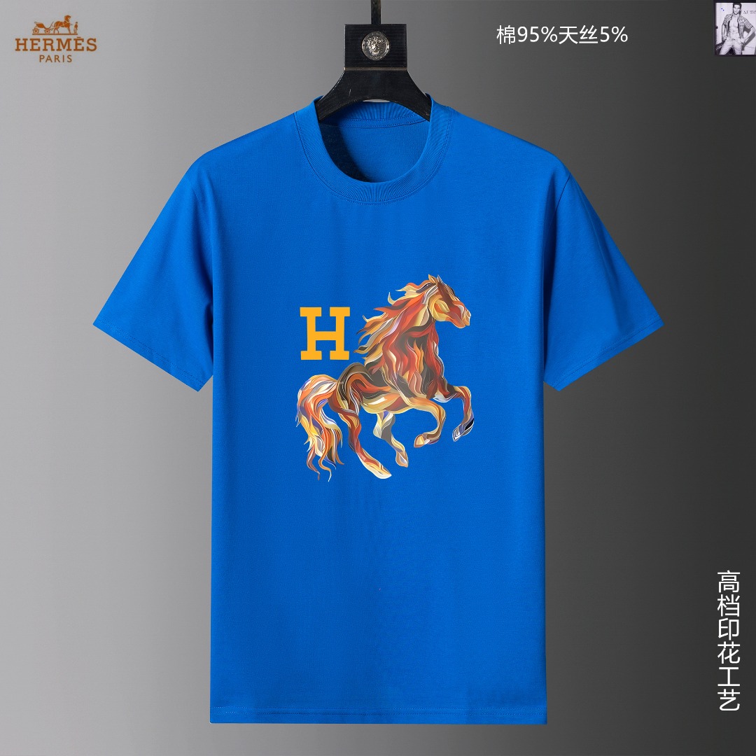 NO:154521,【Hermes】New spring style, high-end custom fabric short-sleeved, world-class men's clothing, simple and fashionable, calm and versatile, atmospheric and elegant, extremely comfortable and comfortable experience, high-end fabric, bright colors, ultimate smooth touch, delicate and not easy to wrinkle, luxurious and noble, crisp and stylish, lock needles, high-density sewing, all details are meticulous!  Worth owning.  S-2XL can wear up to about 200 catties, hermes, hermes, T-shirt, alexander wang19860909【 Hermes 爱马仕】春季新款 高端定制面料短袖, 全球顶级男装,简约时尚,从容百搭,大气优雅 极度舒适体验 高端面料 色泽鲜艳 极致顺滑触感 细腻不易起皱 奢华高贵 挺括有型 锁针、高密度缝制,一切的细节处理一丝不苟！值得拥有．码数S-2XL 最大可穿200斤左右,,hermes,hermes,T-shirt,alexander wang,Men's clothing