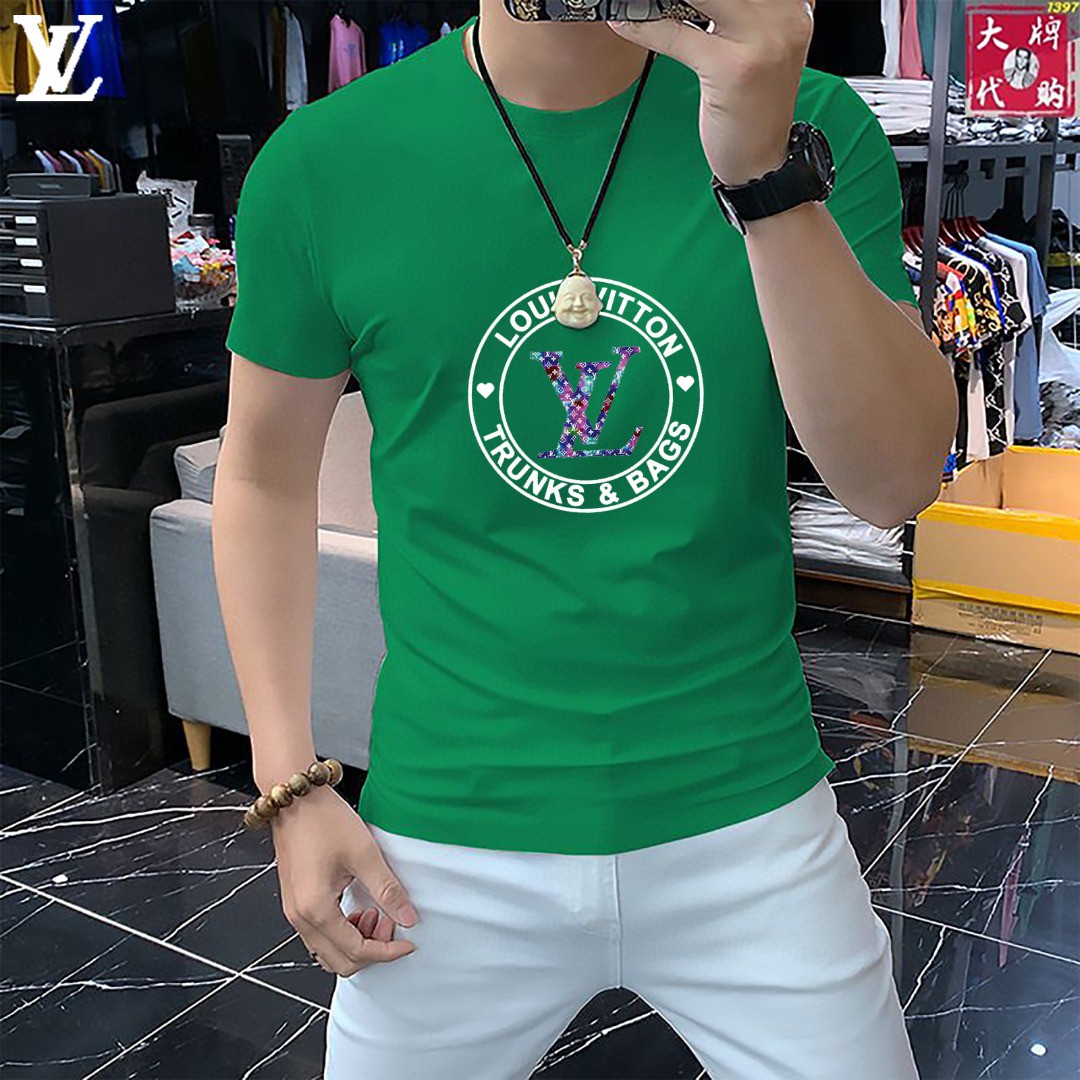 NO:160631,【LV Louis Vuitton】New summer style mercerated fabric short-sleeved t-shirt, the world's top men's clothing, simple and fashionable, calm and versatile, atmospheric and elegant, extremely comfortable and comfortable experience High-end fabrics, bright colors, ultimate smooth touch, delicate and not easy to wrinkle, luxurious and noble, crisp and stylish, locking needles, high-density sewing, all details are meticulous!  Worth owning.  The maximum number of M-5XL can wear about 210 catties, louis vuitton, louis vuitton, T-shirt, alexander wang19860909【 LV 路易威登】夏季新款 丝光面料短袖t, 全球顶级男装,简约时尚,从容百搭,大气优雅 极度舒适体验 高端面料 色泽鲜艳 极致顺滑触感 细腻不易起皱 奢华高贵 挺括有型 锁针、高密度缝制,一切的细节处理一丝不苟！值得拥有．码数M-5XL 最大可穿210斤左右,,louis vuitton,louis vuitton,T-shirt,alexander wang,Men's clothing