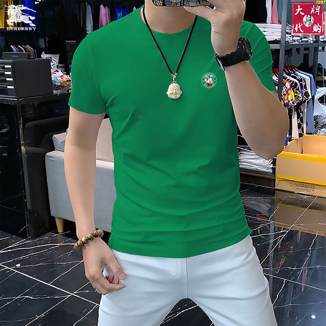 NO:160639,【Burberry】New summer style mercerized fabric short-sleeved t-shirt, the world's top men's clothing, simple and fashionable, calm and versatile, atmospheric and elegant, extremely comfortable and comfortable experience High-end fabrics, bright colors, ultimate smooth touch, delicate and not easy to wrinkle, luxurious and noble, crisp and stylish, locking needles, high-density sewing, all details are meticulous!  Worth owning.  M-5XL can wear up to about 210 catties, burberry, burberry, T-shirt, alexander wang19860909【 Burberry 巴宝莉】夏季新款 丝光面料短袖t, 全球顶级男装,简约时尚,从容百搭,大气优雅 极度舒适体验 高端面料 色泽鲜艳 极致顺滑触感 细腻不易起皱 奢华高贵 挺括有型 锁针、高密度缝制,一切的细节处理一丝不苟！值得拥有．码数M-5XL 最大可穿210斤左右,,burberry,burberry,T-shirt,alexander wang,Men's clothing