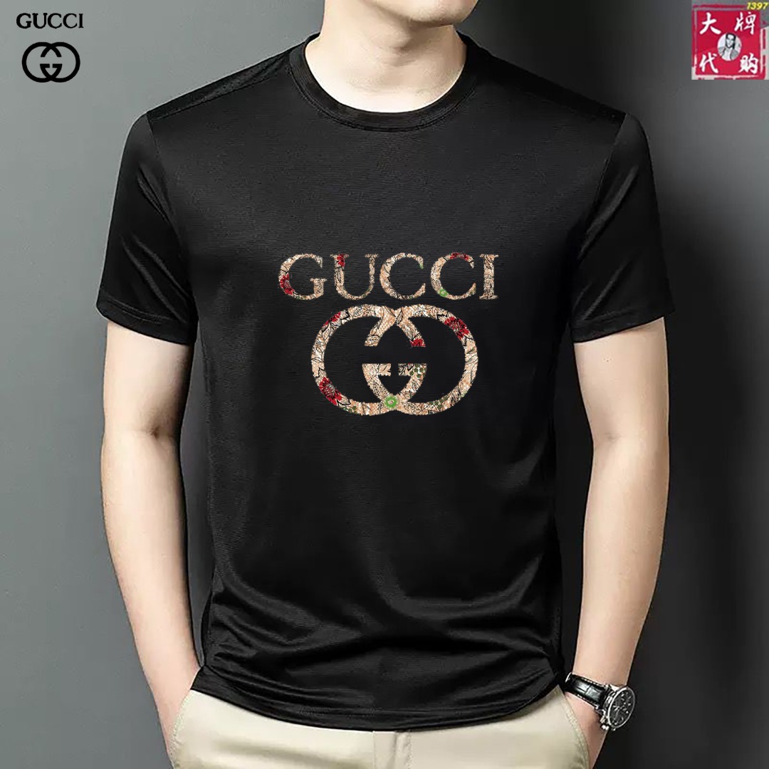 NO:160625,【Gucci】New summer style high-end custom fabric short-sleeved, world-class men's clothing, simple and fashionable, calm and versatile, atmospheric and elegant, extremely comfortable and comfortable experience High-end fabrics, bright colors, ultimate smooth touch, delicate and not easy to wrinkle, luxurious and noble, crisp and stylish, lock needles, high-density sewing, all details are meticulous!  Worth owning.  Code number M-4XL, gucci, T-shirt, alexander wang19860909【 Gucci 古奇】夏季新款 高端定制面料短袖, 全球顶级男装,简约时尚,从容百搭,大气优雅 极度舒适体验 高端面料 色泽鲜艳 极致顺滑触感 细腻不易起皱 奢华高贵 挺括有型 锁针、高密度缝制,一切的细节处理一丝不苟！值得拥有．码数M-4XL,,gucci,T-shirt,alexander wang,Men's clothing