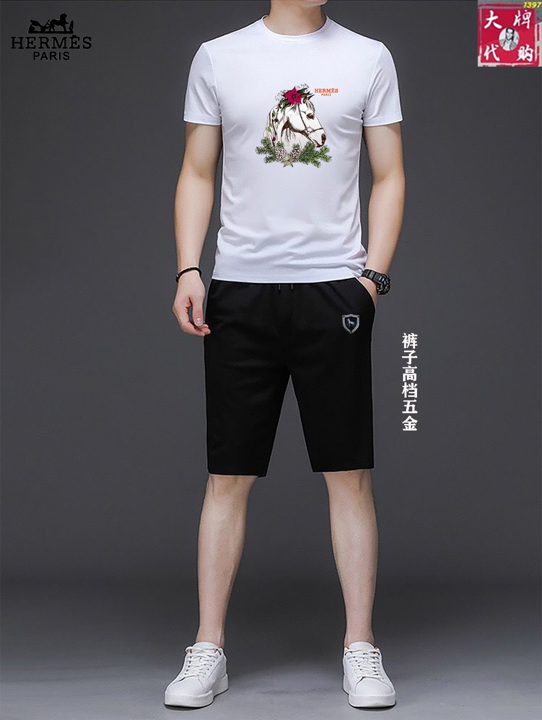 NO:161815,【Hermes】New summer lapel shorts set! Mercerated fabric! Exclusive first new product, the official website synchronizes the Milan catwalk style, the top quality goods in real photography (standard number of codes! The latest top official website original list, brand new experience, three-dimensional tailoring of the counter fabric, new hardware accessories, delicate and soft feel, comfortable and breathable upper body, big brand style, luxury and atmospheric texture only imported from Italy customization, versatile style, not picky to wear, meticulous workmanship, no pressure to enter and exit the counter, absolutely worth a piece of good goods! The number of codes M-4XL (can be worn about pounds),, hermes, hermes, shorts, alexander wang19860909【 Hermes 爱马仕】夏季新款翻领短裤套装！丝光面料！独家首发新品 官网同步米兰走秀款 实物拍摄顶级好货（标准码数！最新顶尖官网原单,全新体验 专柜面料立体剪裁 全新五金配件、手感细腻柔软 上身舒适透气 大牌风范 奢华大气 进口意大利定制才有的质感 百搭款式 穿着不挑人 ,做工精细一丝不苟 ,出入专柜无压力 绝对值得人手一件的好貨！碼數M-4XL（可穿斤左右）,,hermes,hermes,shorts,alexander wang,Men's clothing