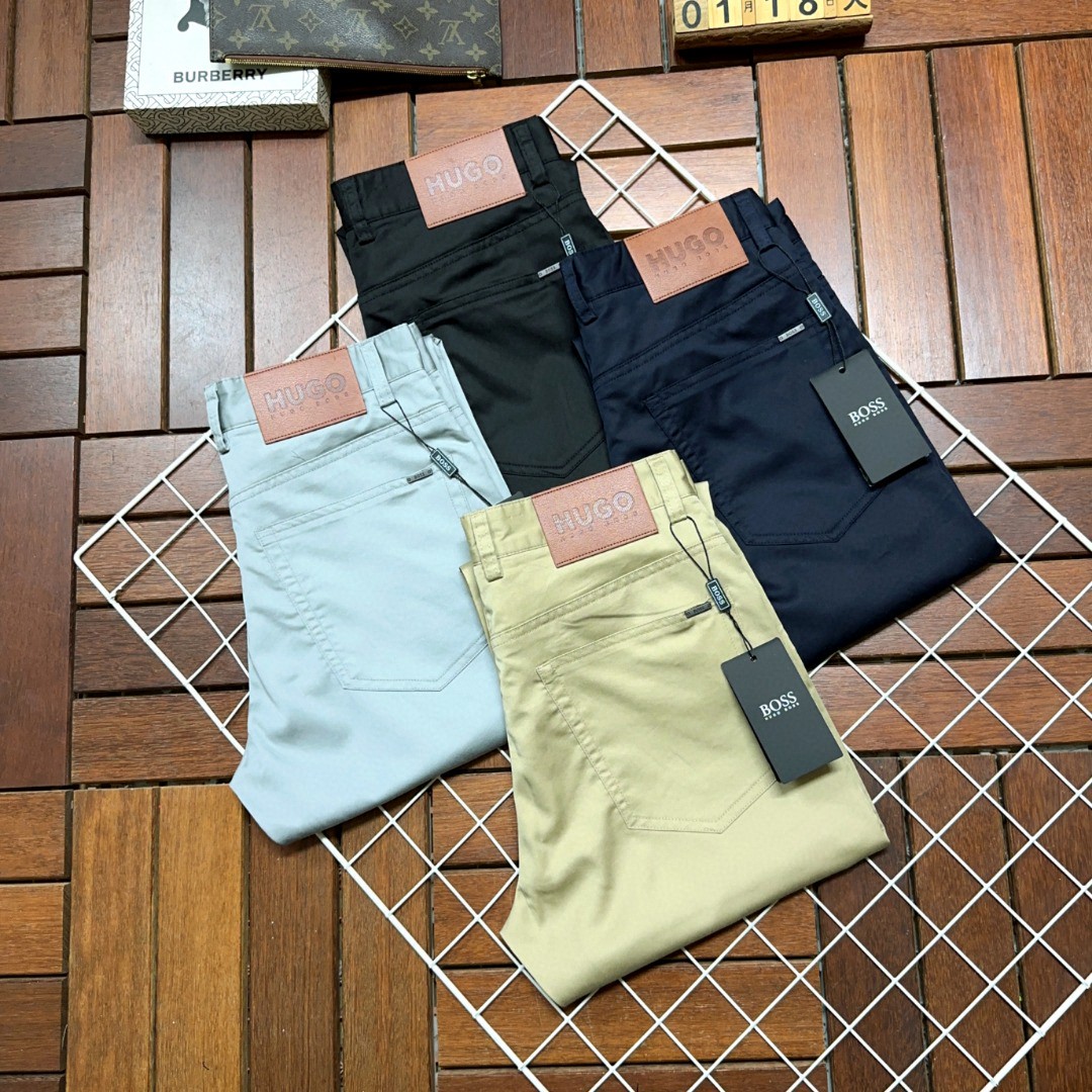 NO:410967,BOSS is coming, new spring and summer products are available for sale in counters. The original 1:1 product for physical stores, suitable for all ages. The highest version of imported European fabrics in Europe is comfortable, soft and skin-friendly, with super cool and fashionable and versatile, straight and stylish, a must-have for the wardrobe!  Suitable for any occasion Size 29-40, alexander wang19860909BOSS 爆款来袭 春夏新款新品 专柜有售 实体店极品休闲裤西裤专柜原版1:1好货,适合各个年龄段.市场最高版本的欧洲进口面料.舒适柔软亲肤,上身效果超级棒时尚百搭,笔挺有型,衣橱必备！适合任何场合穿着 尺码29-40,,alexander wang,Men's clothing