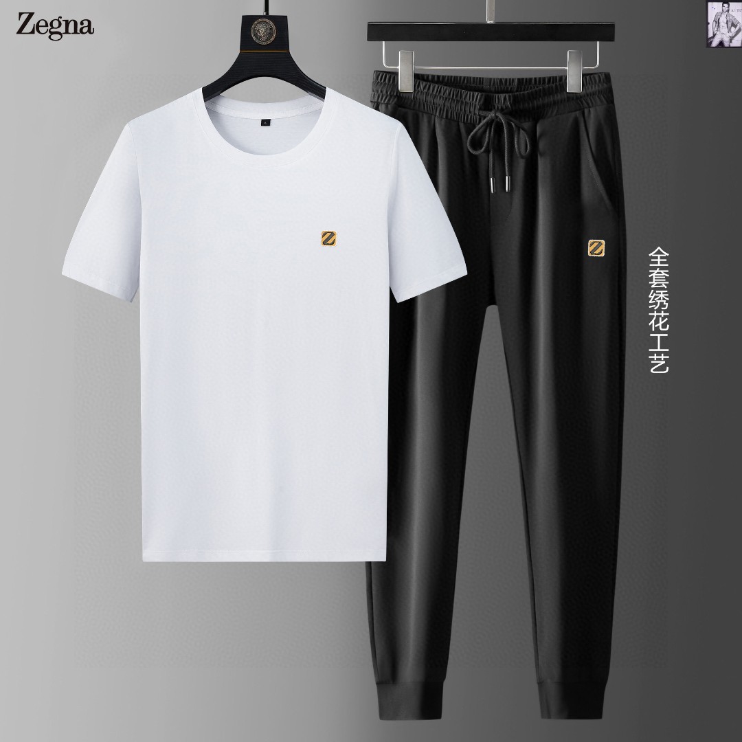 NO:516435,【Zegna】New Summer Lapel Set! Mercerated fabric! Exclusive first new product, the official website synchronizes the Milan catwalk style, the top quality products in real photography (standard number of codes! The latest top official website original list, new experience, three-dimensional tailoring of the counter fabric, new hardware accessories, delicate and soft feel, comfortable and breathable upper body, big brand style, luxury and atmospheric texture only imported from Italy customization, versatile style, not picky to wear, meticulous workmanship, no pressure to enter and exit the counter, absolutely worth a piece of good product! The number of codes M-4XL (can be worn about 200 kilograms),,zegna,alexander wang19860909【 Zegna 杰尼亚】夏季新款翻领套装！丝光面料！独家首发新品 官网同步米兰走秀款 实物拍摄顶级好货（标准码数！最新顶尖官网原单,全新体验 专柜面料立体剪裁 全新五金配件、手感细腻柔软 上身舒适透气 大牌风范 奢华大气 进口意大利定制才有的质感 百搭款式 穿着不挑人 ,做工精细一丝不苟 ,出入专柜无压力 绝对值得人手一件的好貨！碼數M-4XL（可穿200斤左右）,,zegna,alexander wang,Men's clothing