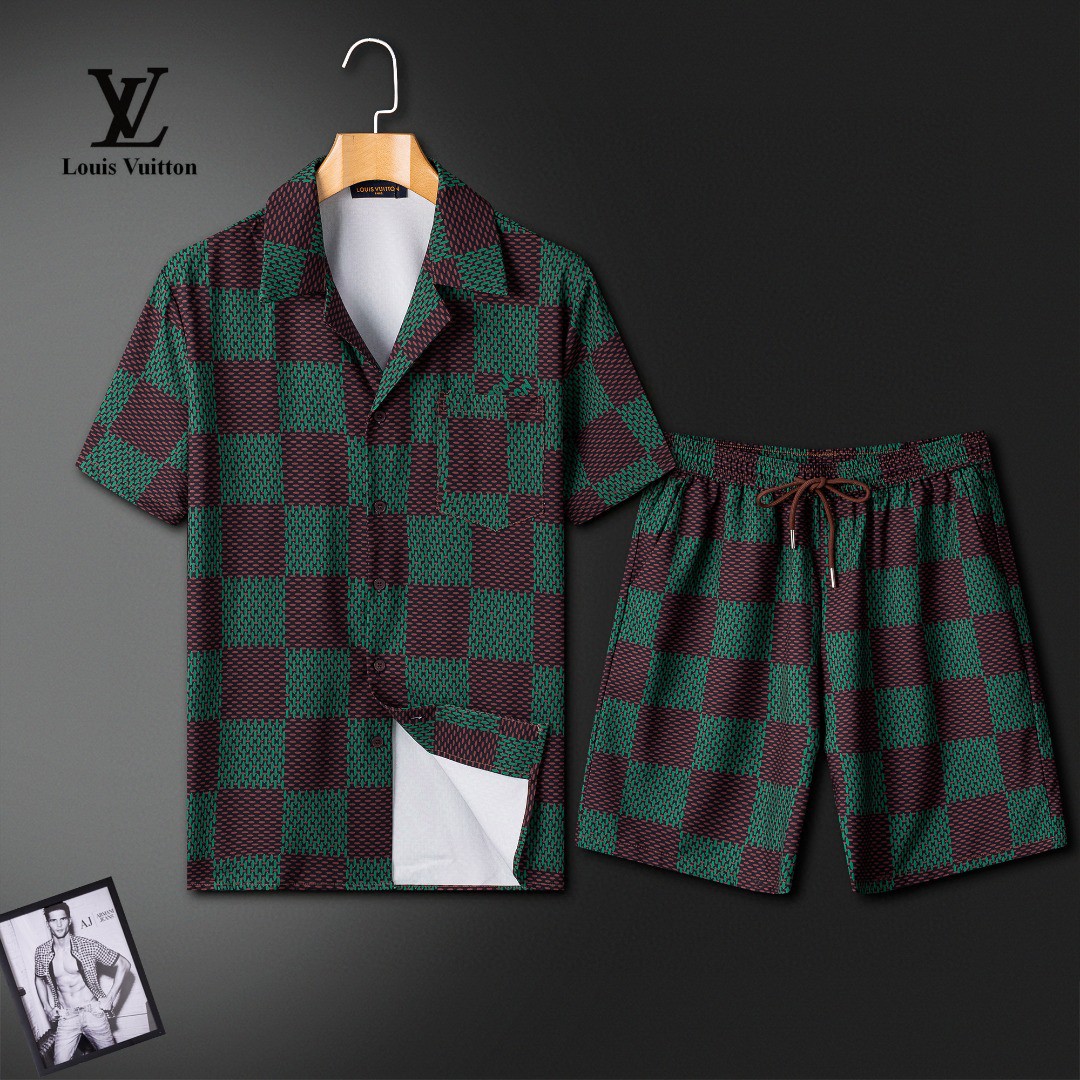 NO:410830,【LV Louis Vuitton】New Summer Shorts Set!  High-end custom fabrics!  Exclusive first new product, 2025ss official website synchronized with Milan catwalk style, top quality goods (173 130 catties wear) standard code number!  The latest top official website original list, a new experience, three-dimensional fabric tailoring, new hardware accessories, delicate and soft feel, comfortable and breathable upper body, big brand style, luxury and atmospheric, texture only imported from Italy customization, versatile style, not picky to wear, meticulous workmanship, no pressure to go in and out, absolutely a good product worth everyone!  M-3XL (can wear about 190 catties), louis vuitton, louis vuitton, shorts, alexander wang19860909【 LV 路易威登】夏季新款短裤套装！高端定制面料！独家首发新品 ,2025ss官网同步米兰走秀款 实物拍摄顶级好货（173 130斤穿l）标准码数！最新顶尖官网原单,全新体验 面料立体剪裁 全新五金配件、手感细腻柔软 上身舒适透气 大牌风范 奢华大气 进口意大利定制才有的质感 百搭款式 穿着不挑人 ,做工精细一丝不苟 ,出入无压力 绝对值得人手一件的好货！码数M-3XL（可穿190斤左右）,,louis vuitton,louis vuitton,shorts,alexander wang,Men's clothing
