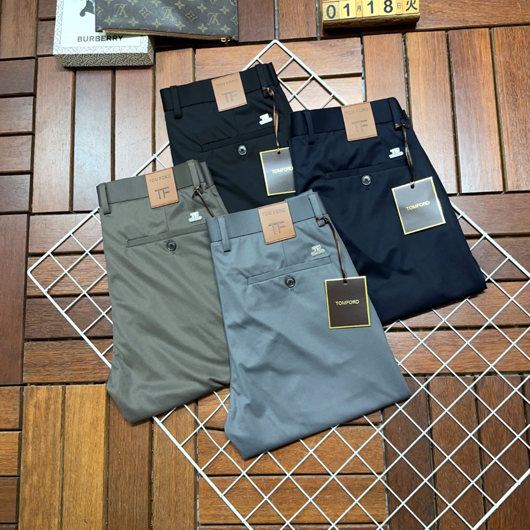 NO:430278,TF hits, new spring and summer products, available for sale in counters. The original 1:1 product for physical stores, suitable for all ages. The highest version of imported European fabrics in Europe is comfortable, soft and skin-friendly, with super cool and fashionable and versatile, straight and stylish, a must-have for the wardrobe!  Suitable for any occasion Size 29-40,,tom ford,alexander wang19860909TF 爆款来袭 春夏新款新品 专柜有售 实体店极品休闲裤西裤专柜原版1:1好货,适合各个年龄段.市场最高版本的欧洲进口面料.舒适柔软亲肤,上身效果超级棒时尚百搭,笔挺有型,衣橱必备！适合任何场合穿着 尺码29-40,,tom ford,alexander wang,Men's clothing