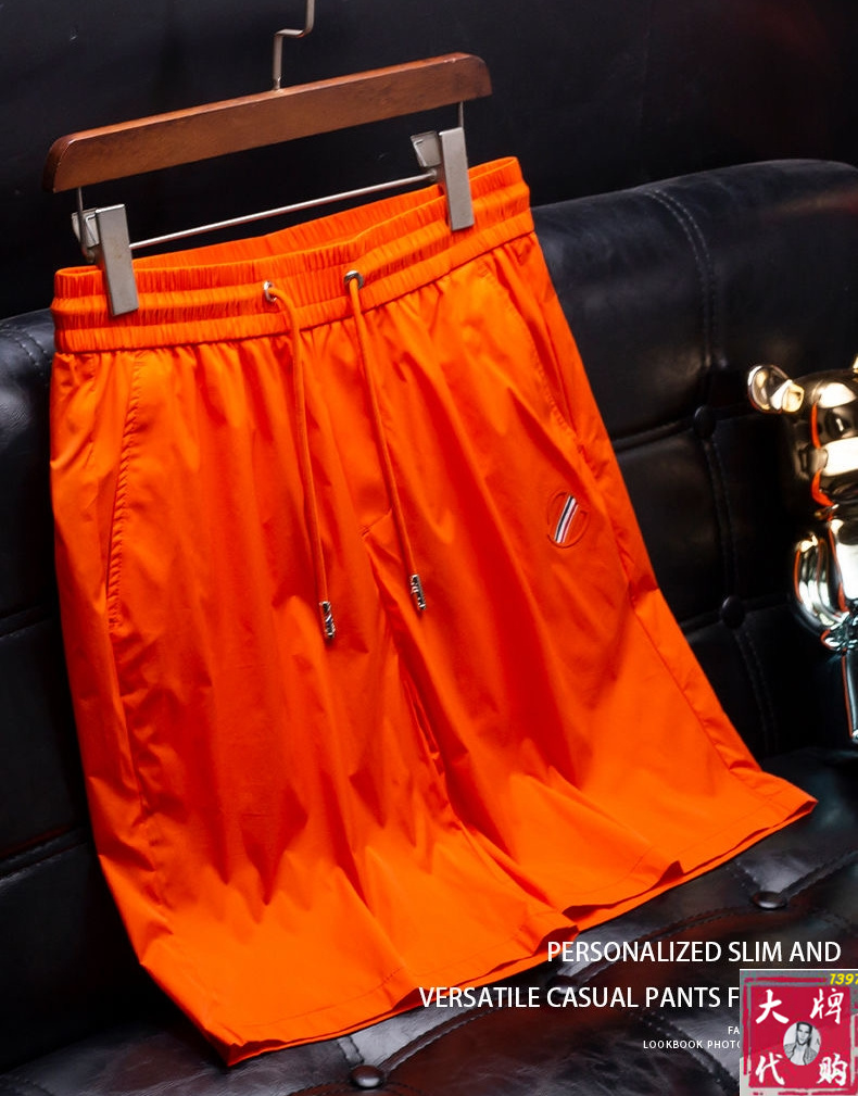 NO:481247,【Moncler hood】 New style, new taste and value sharing, hot casual shorts, very comfortable to wear, low-key and luxurious, very classy when worn, no need to say much about the trouser style and cutting, the upper body is exquisite and vivid. The truly first-class quality is the real palace-level casual shorts, Turkish cotton, produce the most famous tannin cloth, excellent quality, heavy washing makes the pants very soft!  The straight-footed style is not picky, the upper body is absolutely stylish, the expert design is extremely luxurious.  Number of codes 29-40, Moncler, shorts, alexander wang19860909【 Moncler 蒙口】 新款 全新品味与价值共享 爆款休闲短裤 身穿着非常舒适 低调不失奢华 穿出去非常有档次,裤型款式和裁剪亦无需多言 上身精致跃然.真正一等一顶级质料 真正殿堂级的休闲短裤,选用土耳其的棉花 生产出最有名的单宁布 品质卓然,经过重水洗使得裤子很柔软！直脚的版型 不挑人 上身绝对的有型 达人设计 极度奢华．码数29-40,,Moncler,shorts,alexander wang,Men's clothing