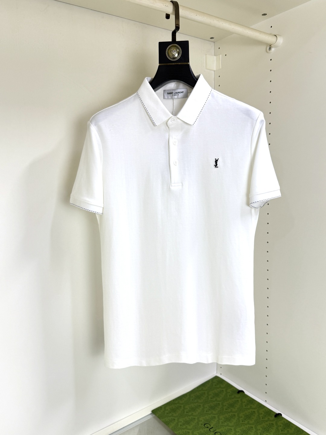 NO:494889,YSL Saint Laurent Fat Brother Gospel Maximum 4XL can wear 200 catties summer new versatile fashion Polo lapel business short sleeves Xinjiang long velvet cotton fabric soft comfortable and breathable brand element design concept reflects high quality. It feels delicate and soft!  It is casually cut, with a great upper body style!  Code number M-4XL, saint laurent, saint laurent, T-shirt, alexander wang19860909YSL圣罗兰胖哥福音最大4XL可穿200斤夏款新款百搭时尚Polo翻领商务短袖 新疆长绒棉 面料柔软舒适透气 品牌元素设计理念,体现高品质.手感细腻柔软！呈现休闲裁剪,上身版型超赞！ 码数M-4XL,,saint laurent,saint laurent,T-shirt,alexander wang,Men's clothing