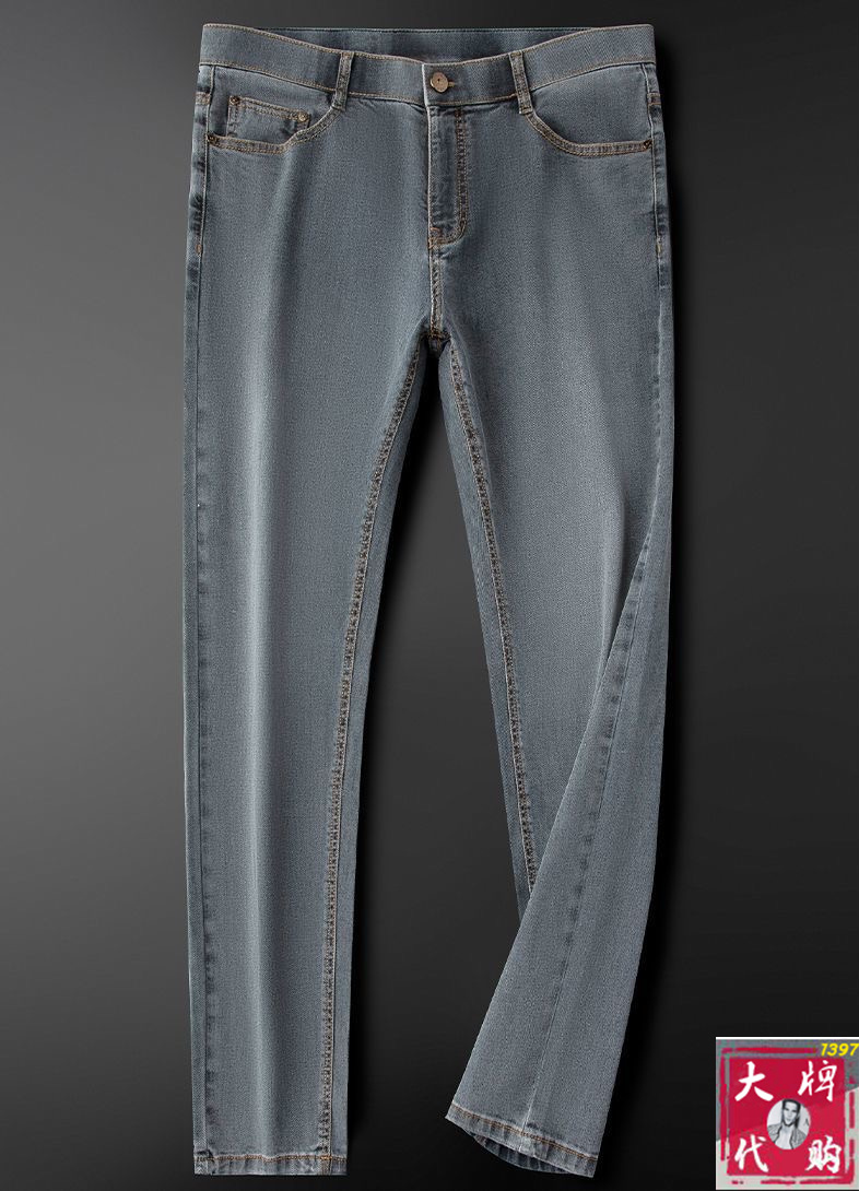 NO:489373,[Jenia] New summer style, new taste and value sharing, popular jeans, very comfortable to wear, low-key and luxurious, very classy when worn, no need to say much about the trouser style and cutting, the upper body is exquisite and vivid. The truly first-class quality is the true palace-grade jeans, using Turkish cotton, produce the most famous tannin cloth, excellent quality, heavy washing makes the pants very soft!  The straight-footed style is not picky, the upper body is absolutely stylish, the expert design is extremely luxurious.  29-40 yards, zegna, jeans, alexander wang19860909【杰尼亚】 夏季新款 全新品味与价值共享 爆款牛仔裤 身穿着非常舒适 低调不失奢华 穿出去非常有档次,裤型款式和裁剪亦无需多言 上身精致跃然.真正一等一顶级质料 真正殿堂级的牛仔裤,选用土耳其的棉花 生产出最有名的单宁布 品质卓然,经过重水洗使得裤子很柔软！直脚的版型 不挑人 上身绝对的有型 达人设计 极度奢华．码数29-40,,zegna,jeans,alexander wang,Men's clothing