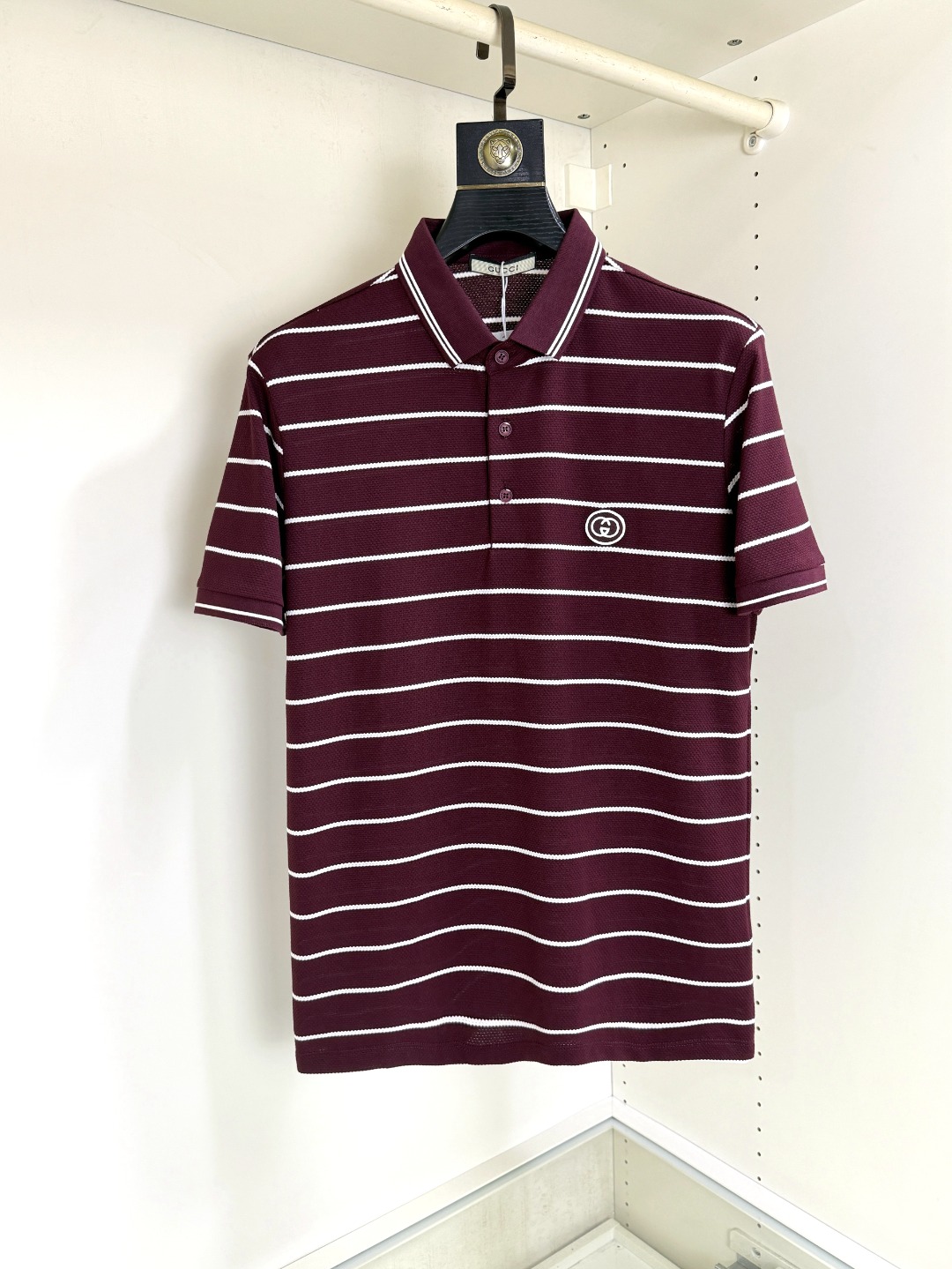 NO:492619,Gucci Fat Brother Gospel Maximum 4XL can wear 200 catties summer new versatile and fashionable Polo lapel business short sleeves Xinjiang long latte cotton fabric soft and comfortable breathable brand element design concept reflects high quality. It feels delicate and soft!  It is casually cut, with a great upper body style!  Code number M-4XL, gucci, T-shirt, alexander wang19860909Gucci 古奇 胖哥福音最大4XL可穿200斤夏款新款百搭时尚Polo翻领商务短袖 新疆长绒棉 面料柔软舒适透气 品牌元素设计理念,体现高品质.手感细腻柔软！呈现休闲裁剪,上身版型超赞！ 码数M-4XL,,gucci,T-shirt,alexander wang,Men's clothing