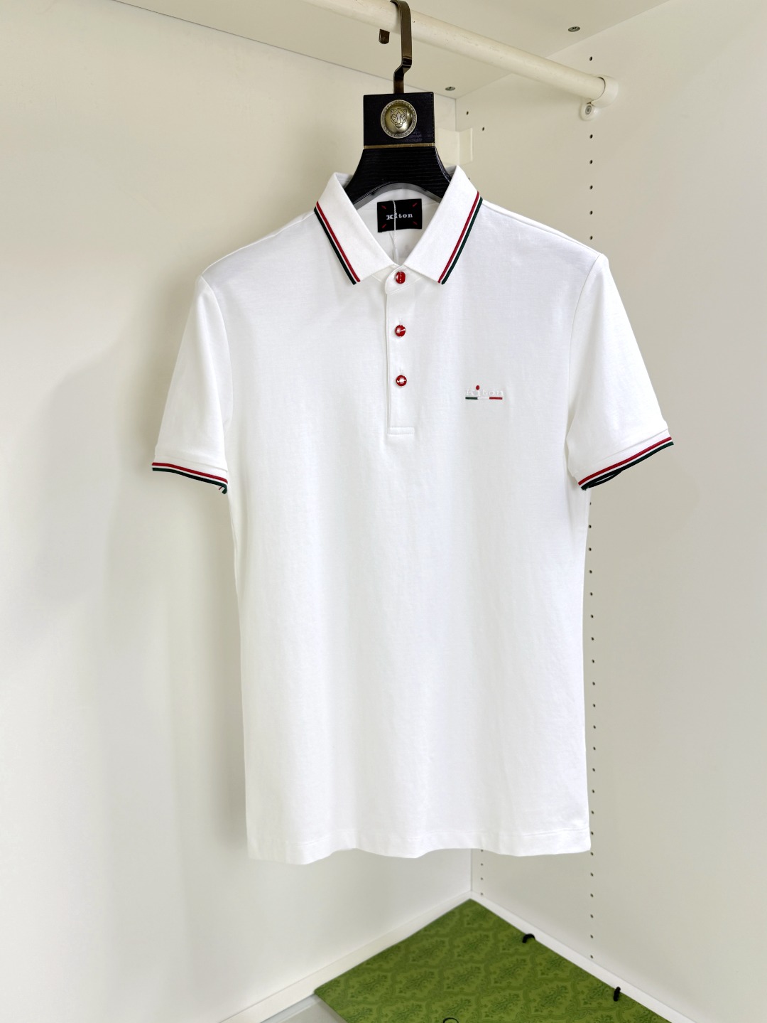 NO:492609,Kiton Fat Brother Gospel Maximum 4XL can wear 200 catties summer new versatile and fashionable Polo lapel business short sleeves Xinjiang long latte cotton fabric soft comfortable and breathable brand element design concept reflects high quality. It feels delicate and soft!  It is casually cut, with a great upper body style!  Code number M-4XL, T-shirt, alexander wang19860909kiton 胖哥福音最大4XL可穿200斤夏款新款百搭时尚Polo翻领商务短袖 新疆长绒棉 面料柔软舒适透气 品牌元素设计理念,体现高品质.手感细腻柔软！呈现休闲裁剪,上身版型超赞！ 码数M-4XL,,T-shirt,alexander wang,Men's clothing