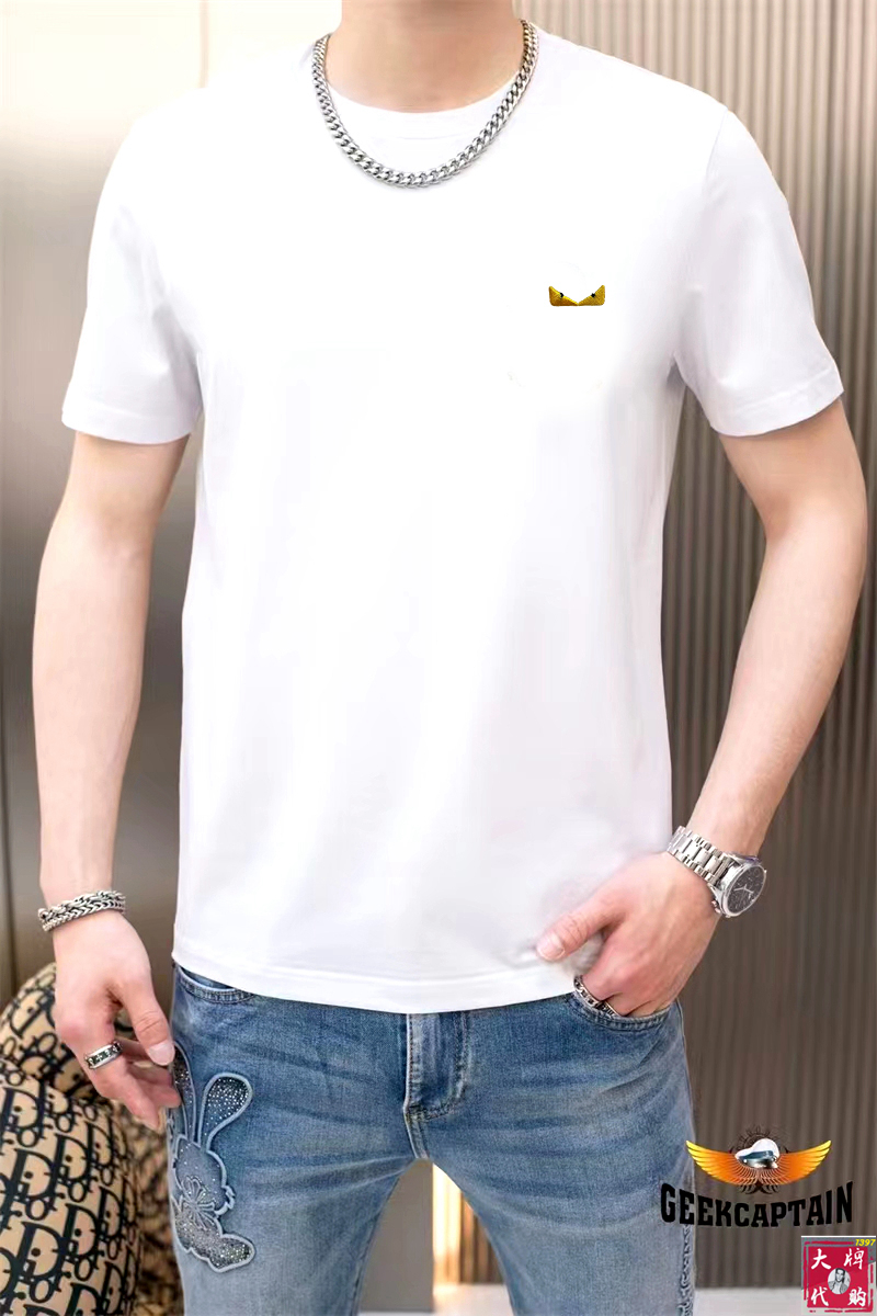 NO:518862,Fendi Fendi Fat Brother Gospel 4XL wears 200 jin official website for spring and summer latest round neck fashionable mercerized cotton short-sleeved T-shirt, synchronized on the official website, customized fabrics in the counter!  Comfortable skin, silky and breathable, durable and easy to wear, classic simple logo design, original craftsmanship meticulous, must-have items for handsome men... Code number M-4XL, fendi, fendi, T-shirt, tees, t-shirt, alexander wang19860909Fendi 芬迪 胖哥福音4XL穿200斤官网春夏最新款圆领时尚丝光棉短袖T恤,官网同步,专柜定制面料！贴肤舒适,丝滑透气,耐看又好穿,经典简约logo设计,原厂工艺一丝不苟,型男必备单品… 码数M-4XL,,fendi,fendi,T-shirt,tees，t-shirt,alexander wang,Men's clothing