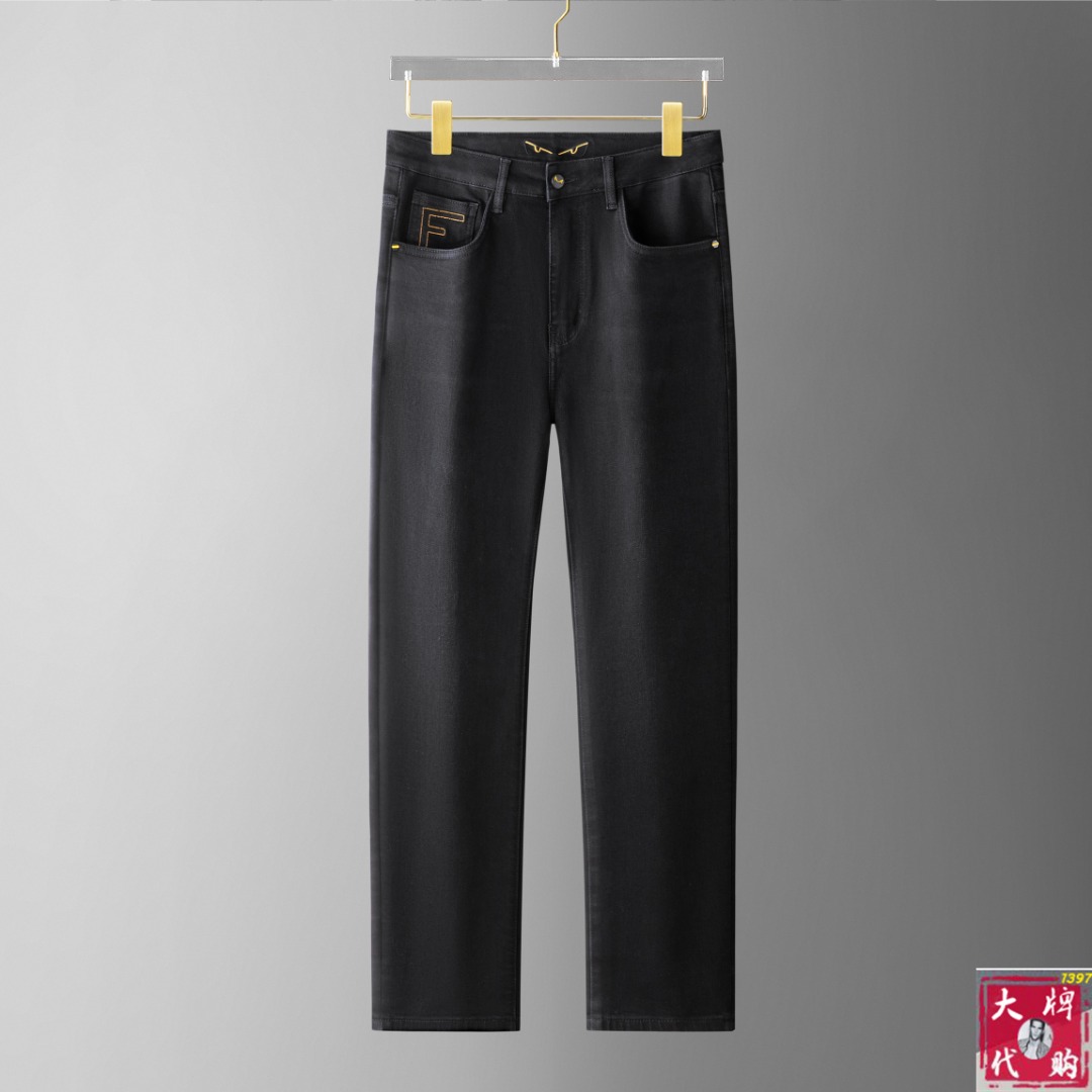 NO:514926,Fendi New Product. Customized high-quality fashionable jeans. Super versatile style. Exclusive customization-imported high-end high-density cotton fabric, close and comfortable, super beautiful style, top body and long legs, impeccable inner and line, you can attend any occasion, again emphasize that the fabric is very, very classy! First-class workmanship and texture! The details are exquisite and exquisite, and quite ingenious! You deserve it! 30-38, fendi, fendi, jeans, alexander wang19860909Fendi 芬迪 新品.订制高品质时尚牛仔裤.超级百搭款.独家定制-进口高端高密度精棉面料,贴身舒适,超靓版型、上身显腿修长,內里,走线都无可挑剔,任何场合都可出席,再次强调面料非常非常显档次！做工、质感一流！细节精致考究,颇具匠心！ 您值得拥有！码数30-38,,fendi,fendi,jeans,alexander wang,Men's clothing