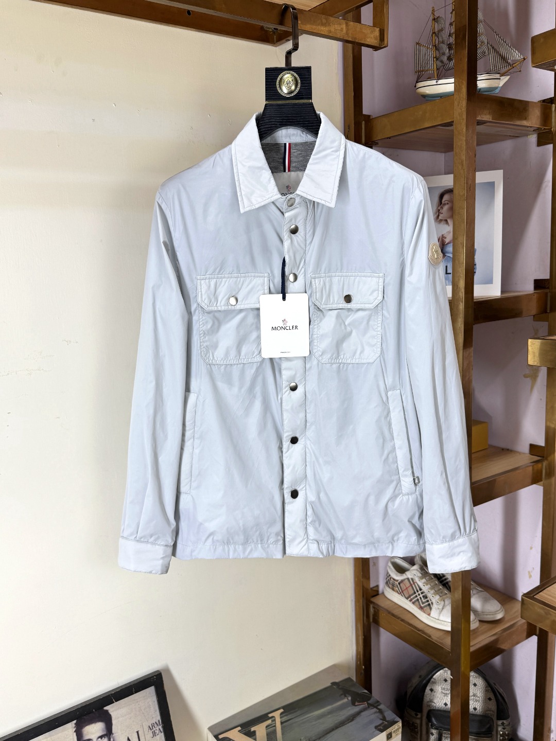 NO:626928,Moncler's latest original product, fashionable casual jacket, imported original fabric, comfortable and breathable upper body, original hardware decoration, high-end version, perfect appearance, very outstanding design, easily enhance the fashion sense, neat and meticulous wiring!  A masterpiece from a famous designer!  Full of unique charm. The parking space is wrapped inside. Exquisite craftsmanship, sports and leisure, impeccable first-class design, super correct fit, super handsome upper body, highly recommended, size M-4XL,, Moncler, jackets & coats, alexander wang19860909Moncler 蒙口 最新品原单狠货,时尚休闲外套,进口原版面料,上身舒适透气,原版五金辅料装饰,高端版本 品相完美,非常出彩的设计,轻松将时髦感进阶,走线工整细致！大牌设计师巨作！尽显别致魅力.内里包边车位.工艺精湛,运动休闲于一身,无可挑剔的一流设计,版型超正,上身超级帅气,强烈推荐 码数M-4XL,,Moncler,jackets & coats,alexander wang,Men's clothing