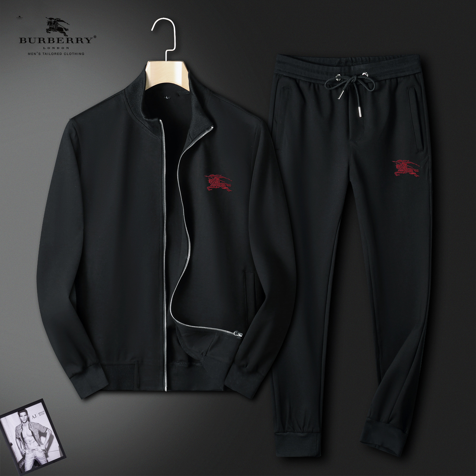 NO:601045,【Burberry】New autumn and winter suits!  High-end custom fabrics!  Exclusive first launch of new products, official website synchronized with Milan catwalk models, real photos of top quality products (176 130 catties, wearing L) standard size!  The latest top official website original order, a new experience, three-dimensional tailoring of fabrics, new hardware accessories, delicate and soft feel, comfortable and breathable upper body, big-brand style, luxurious atmosphere, texture only imported from Italy, versatile style, easy to wear, meticulous workmanship, no pressure to get in and out. It is definitely worth buying one of these products!  Size M-4XL (can wear about 190 pounds),,burberry,burberry,alexander wang19860909【 Burberry 巴宝莉】秋冬季新款套装！高端定制面料！独家首发新品 ,官网同步米兰走秀款 实物拍摄顶级好货（176 130斤穿L）标准码数！最新顶尖官网原单,全新体验 面料立体剪裁 全新五金配件、手感细腻柔软 上身舒适透气 大牌风范 奢华大气 进口意大利定制才有的质感 百搭款式 穿着不挑人 ,做工精细一丝不苟 ,出入无压力 绝对值得人手一件的好货！码数M-4XL（可穿190斤左右）,,burberry,burberry,alexander wang,Men's clothing