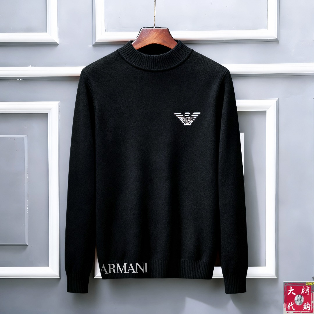 NO:609080,Armani half-turtleneck sweater, fine wool blended sweater. It belongs to the brand's high-end main line. Patented top blending uses innovation to interpret conventional styles. The configuration of the fabric is subversive. The details are remarkable and the price is very high. The Meri wool yarn is of excellent quality. It feels super soft, delicate, soft, non-pilling and does not deform. The upper body is extremely skin-friendly and comfortable. It can be worn alone with a jacket.  Can also be worn alone. Sizes M-4XL, armani, armani, jackets & coats, sweaters, alexander wang19860909Armani 阿玛尼 半高领毛衣,精品羊毛混纺毛衫 隶属品牌高端主线 专利顶级混纺 以创新来阐释常规款式 面料的配置更是颠覆常往 细节可圈可点 性价比超高 美利羊毛纱线品质优良 手感超级柔软、细腻、柔软和不起球且不变形 上身极致亲肤舒适 可贴身单穿外搭外套 也可单外穿.码数M-4XL,,armani,armani,jackets & coats,sweaters,alexander wang,Men's clothing