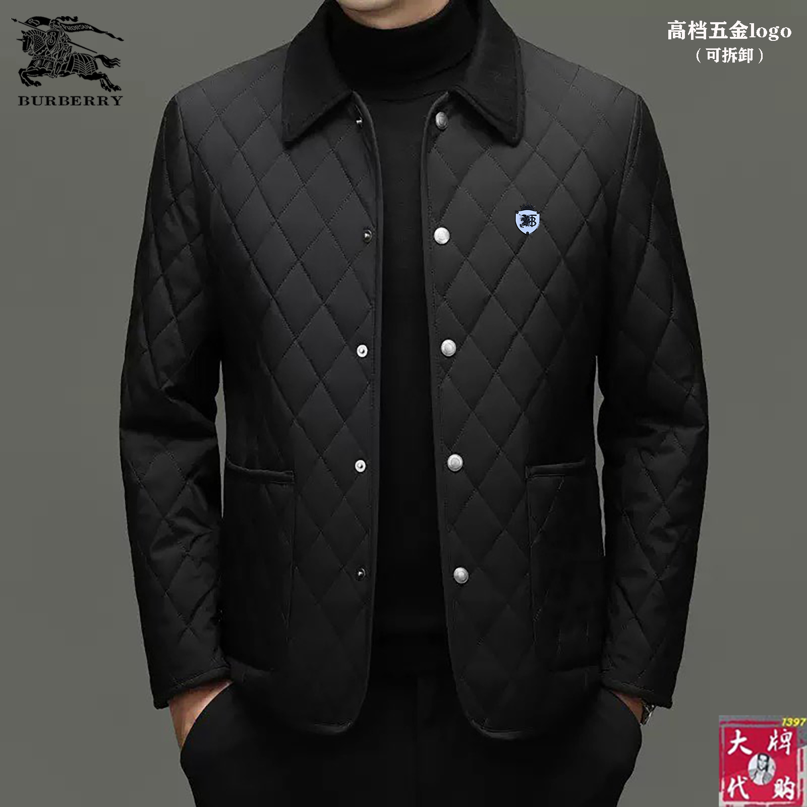 NO:622289,Burberry men's new autumn and winter 90 down jacket sizes M~4XL, can wear up to 205 pounds (please state your height and weight when placing an order)  Made of high-tech imported new fiber material down and European high-quality mulberry silk filling, it is warm, comfortable and light. The outer layer is windproof, waterproof and snowproof. The upper body is light and not burdensome at all, meeting the all-round needs of the wearer. The body is made of very big-level color matching.  The design is embellished with the brand's LOGO and heavy-duty design, giving it a full sense of luxury. The single product meets the different needs of customers in many aspects and is full of quality. The wiring craftsmanship of the entire piece of clothing is meticulously crafted. The simple streamlines are easy to wear, making it a perfect choice for outings and outings!  ,,burberry,burberry,jackets & coats,down jacket,alexander wang19860909Burberry 巴宝莉 男士秋冬新款90羽绒服外套尺码M~4XL,最大可穿205斤（下单报身高体重） 采用高科技进口新型纤维材质羽绒,欧洲高品质桑蚕丝填充物,保暖舒适轻盈,外层防风防水防雪,上身轻盈丝毫没有负担感,满足穿着者的全方位需求.大身做了非常大佬级别的拼色处理,搭配品牌LOGO重工设计点缀,奢华感十足.单品多方面满足了客户不同的需求,品质感十足.整件衣服走线工艺均是精工细作.简单的流线极易穿出感觉,出街出游运动不二之选！,,burberry,burberry,jackets & coats,down jacket,alexander wang,Men's clothing