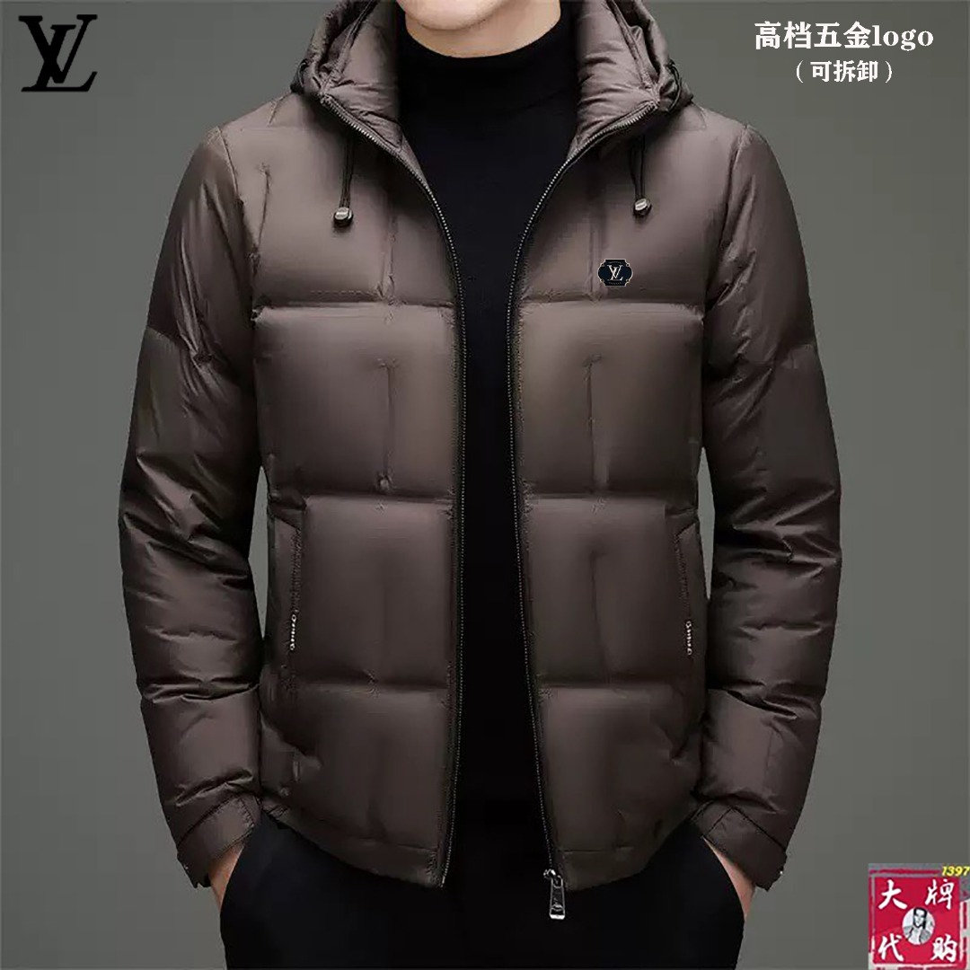 NO:648629,LV Louis Vuitton's latest high-end fashionable casual down jacket, recommended for outdoor use. The ultra-authentic upper body instantly transforms into an oppa!  , simple and fashionable three-dimensional tailoring, unique craftsmanship, produced by the original factory; excellent upper body effect, showing confident temperament; all details show perfect quality. The classic logo on the chest symbolizes the brand's supreme quality. Owning it is the beginning of another fashion. Size M--4XL, louis vuitton, louis vuitton, jackets & coats, down jacket, alexander wang19860909LV 路易威登 最新款高端时尚休闲羽绒服外套,户外爆款推荐 超正版型上身瞬间变欧巴！,简约时尚的三维裁剪,工艺独特,原单代工厂出品；上身效果极佳,彰显自信气质；所有细微处尽情展现完美品质胸口的经典Logo象征了品牌至高的品质,拥有,便是另一种时尚的开始,码数M--4XL,,louis vuitton,louis vuitton,jackets & coats,down jacket,alexander wang,Men's clothing