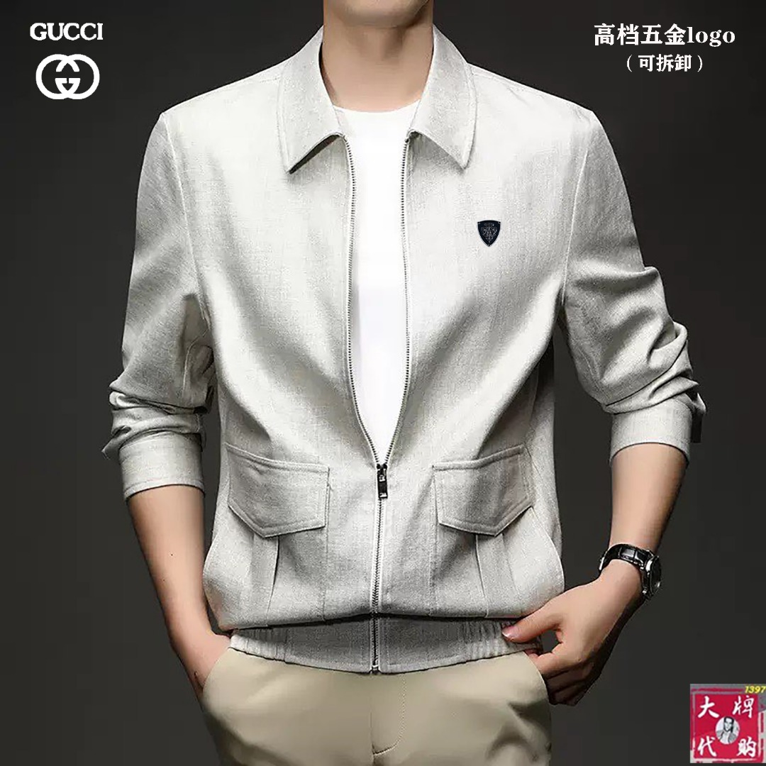 NO:743706,Gucci Gucci's top fashion jacket, advanced custom spring model, new long-sleeved advanced customization, versatile style. Anyone can easily control it. The fabric is fully customized. The latest logo design of the luxury classic brand on the chest is very classy and a must-have for those who know their stuff!  The tailoring is slim-fitting, very refined, shows off aura, and highlights the sophistication of business men. This is unique, it has just the right amount of slim fit, and the upper body effect is great!  Size M-4XL,,gucci,jackets & coats,jackets & coats,19860909Gucci 古奇顶级时尚外套夹克高级定制春款新款长袖高级定制百搭款式 任何人都可以轻松驾驭 面料全订制工艺 胸前奢华经典品牌最新logo设计,非常显档次懂货的必须入！版型剪裁属于修身款 非常精致,显气场,又会凸显商务男士的精致,这就是独到之处,恰到好处的修身,上身效果非常赞！尺码M-4XL,,gucci,jackets & coats,jackets & coats,,Men's clothing
