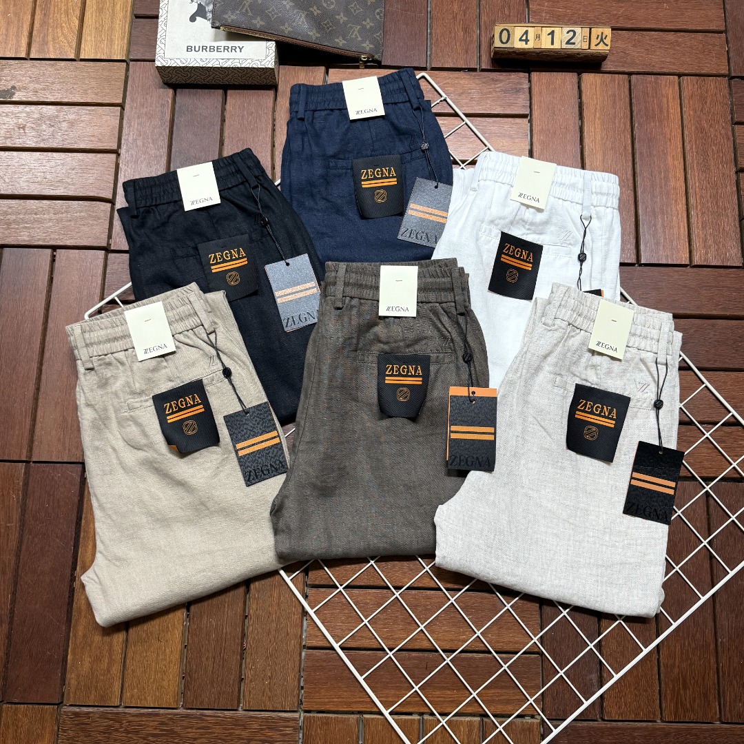 NO:832750,Zegna Zegna's new product, the best casual pants counter in the physical store, is an original 1:1 good product, suitable for all ages. The highest version of European imported fabrics on the market. Comfortable, soft and skin-friendly, with a super upper body effect. Fashionable and versatile, upright and stylish, a wardrobe must-have. Suitable for any occasion. Size 40-40,,zegna,19860909Zegna 杰尼亚新款新品 实体店极品休闲裤专柜原版1:1好货,适合各个年龄段.市场最高版本的欧洲进口面料.舒适柔软亲肤,上身效果超级棒时尚百搭,笔挺有型,衣橱必备.适合任何场合穿着 尺码40-40,,zegna,,Men's clothing