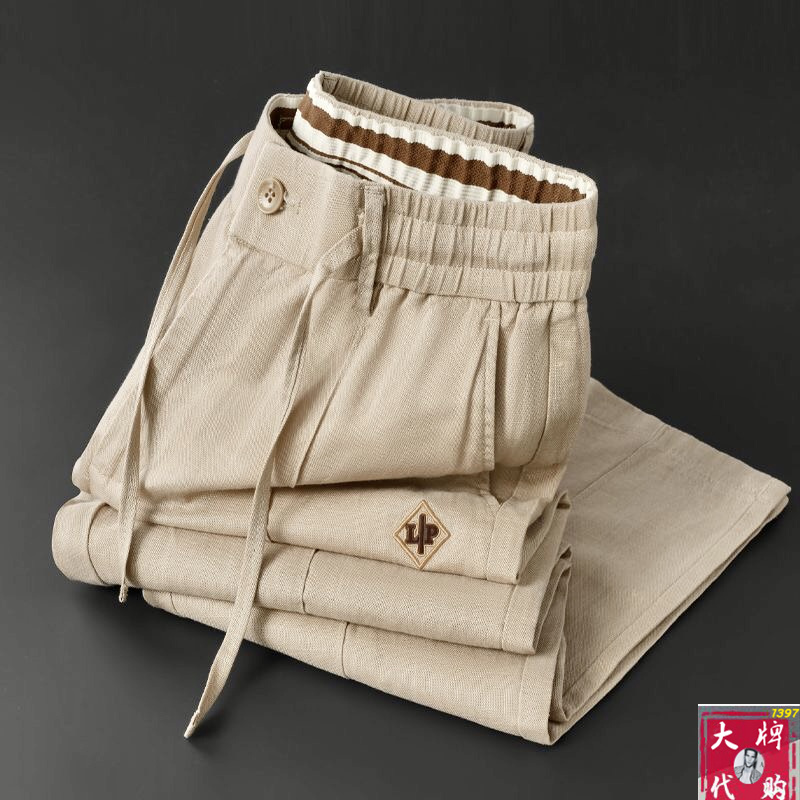 NO:826845,[LP Noyo Panya] Spring and summer new style, new taste and value sharing, popular casual pants, very comfortable to wear, low-key yet luxurious, very classy to wear, the style and cut of the pants needless to say, the upper body is exquisite and vivid. Real first-class top quality casual pants, truly palace-level casual pants, using Turkish cotton to produce the most famous denim fabric. The quality is outstanding, and the pants are very soft after heavy washing!  The straight-leg version is not picky and the upper body is absolutely stylish. The expert design is extremely luxurious.  Code number 29-40,,loro piana,19860909【 LP 诺悠翩雅】 春夏季新款 全新品味与价值共享 爆款休闲裤 身穿着非常舒适 低调不失奢华 穿出去非常有档次,裤型款式和裁剪亦无需多言 上身精致跃然.真正一等一顶级质料 真正殿堂级的休闲裤,选用土耳其的棉花 生产出最有名的单宁布 品质卓然,经过重水洗使得裤子很柔软！直脚的版型 不挑人 上身绝对的有型 达人设计 极度奢华． 码数29-40,,loro piana,,Men's clothing