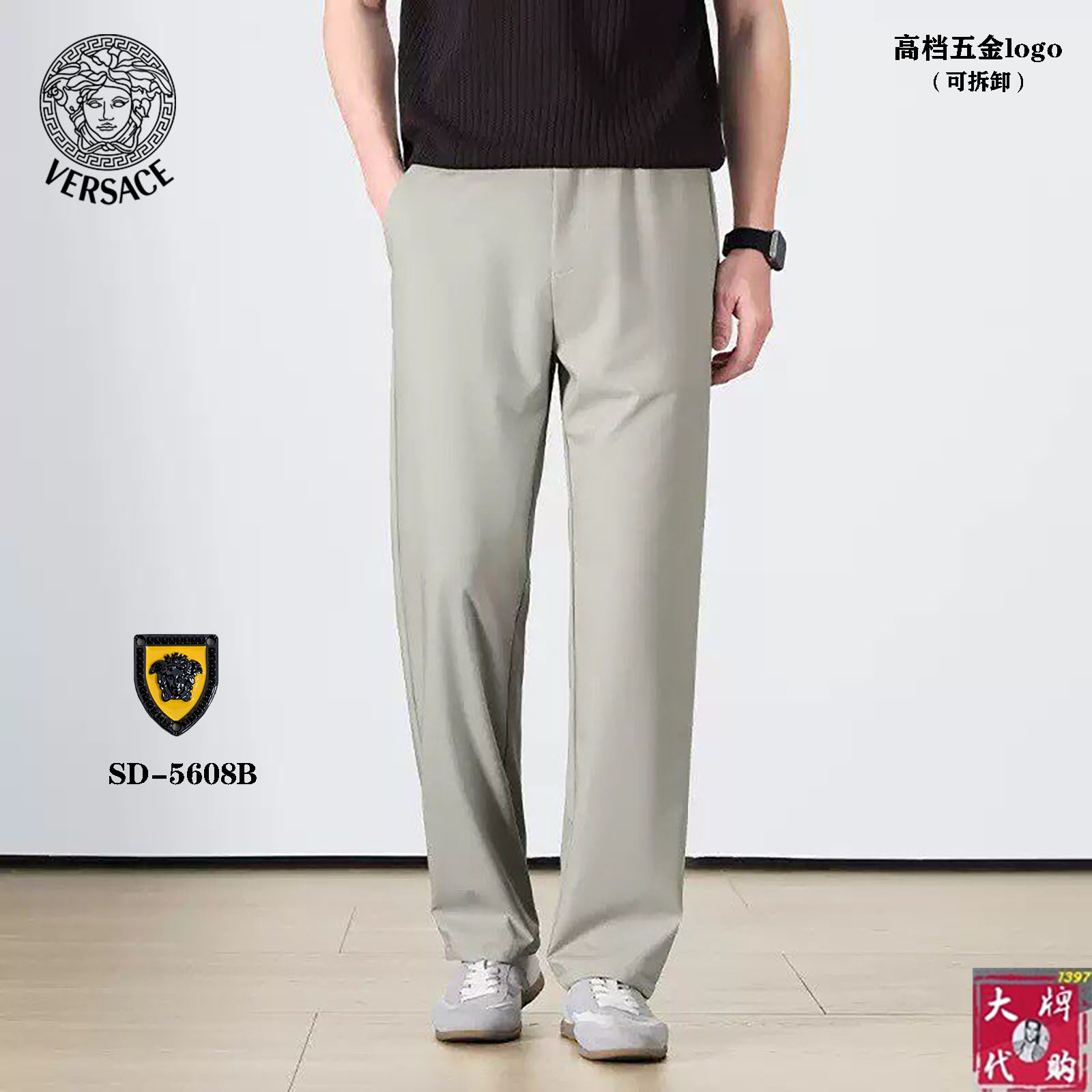 NO:831062,Versace Versace's new casual trousers, the brand's classic LOGO casual trousers, customized fabrics, excellent comfort, comfortable hand feel, excellent upper body effect, high visibility, perfect appearance and craftsmanship. Sizes 29-40,,versace,versace,19860909Versace 范思哲 新款休闲裤长裤,品牌经典LOGO休闲裤,定制面料,舒适度极好,手感舒适,上身效果超赞辦识度极高,完美品相工艺.尺码29-40,,versace,versace,,Men's clothing