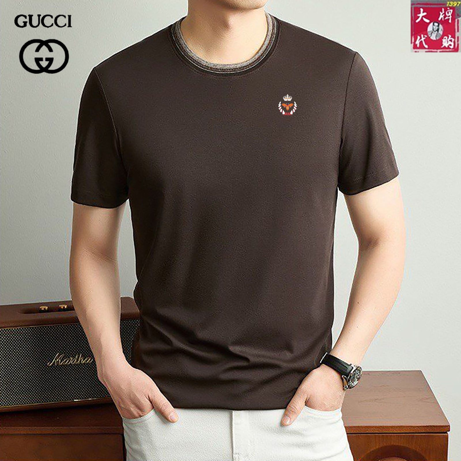 NO:831079,[Gucci] New summer model, short-sleeved high-end customized fabrics, the world's top men's clothing, simple and fashionable, easy to match, versatile, elegant and extremely comfortable experience. High-end fabrics, bright colors, extremely smooth touch, delicate and not easy to wrinkle, luxurious and noble, crisp and stylish, lock stitch, high-density sewing, all details are handled meticulously!  Worth having.  Size M-4XL,,gucci,T-shirt,19860909【Gucci 古奇】夏季新款 高端定制面料短袖, 全球顶级男装,简约时尚,从容百搭,大气优雅 极度舒适体验 高端面料 色泽鲜艳 极致顺滑触感 细腻不易起皱 奢华高贵 挺括有型 锁针、高密度缝制,一切的细节处理一丝不苟！值得拥有． 码数M-4XL,,gucci,T-shirt,,Men's clothing
