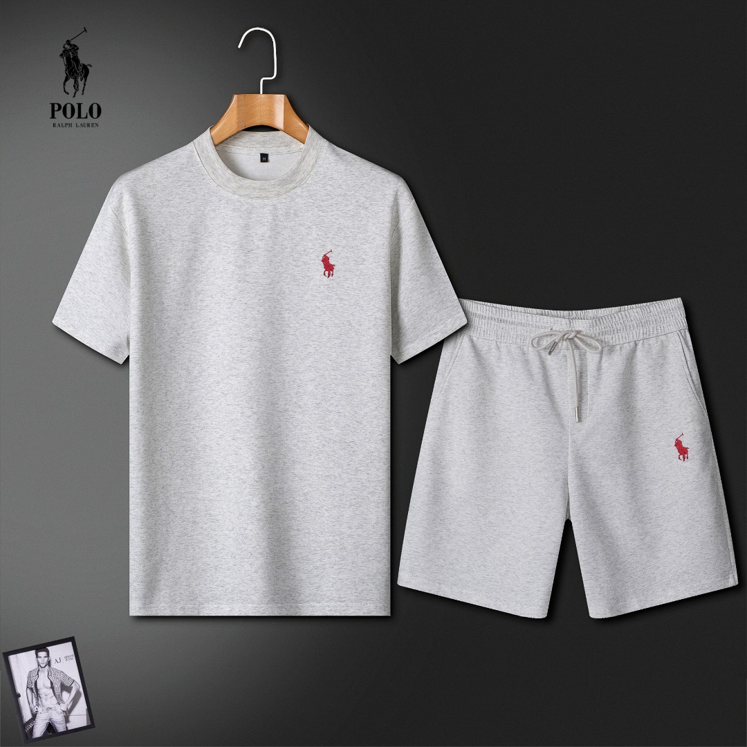NO:911234,POLO summer round neck short-sleeved shorts suit. The pure cotton fabric upper body will not be stuffy. The smooth and comfortable skin-friendly effect is more breathable. The fabric has its own texture. Classic logo technology. A new interpretation from a unique angle. Fashionable and versatile!  Size: M-3XL (maximum wear: 190 pounds), shorts, T-shirt,19860909POLO 保罗 夏季圆领短袖短裤套装 纯棉面料上身不会闷热,爽滑舒适的亲肤效果更加透气,面料自带肌理感 经典徽标工艺 独有的角度全新演绎 时尚百搭首选！ 码数:M-3XL(最大穿190斤),,shorts,T-shirt,,Men's clothing