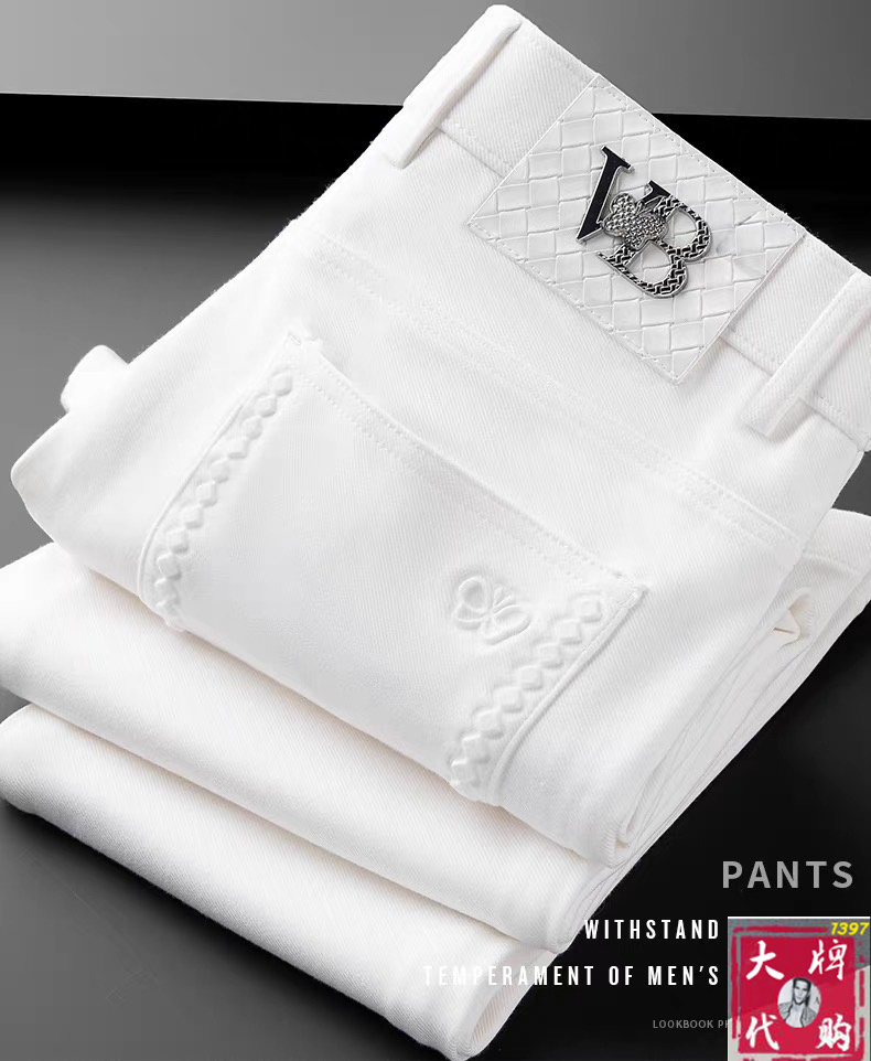 NO:847107,[BV Bottega Veneta] Spring and summer new style, new taste and value sharing, popular casual pants, very comfortable to wear, low-key yet luxurious, very classy to wear, the style and tailoring of the pants needless to say, the upper body is exquisite and vivid. Real first-class top quality casual pants, truly palace-level casual pants, using Turkish cotton to produce the most famous denim fabric. The quality is outstanding, and the pants are very soft after heavy washing!  The straight-leg version is not picky and the upper body is absolutely stylish. The expert design is extremely luxurious.  Code number 29-40,,bottega veneta,19860909【 BV 宝缇嘉】 春夏季新款 全新品味与价值共享 爆款休闲裤 身穿着非常舒适 低调不失奢华 穿出去非常有档次,裤型款式和裁剪亦无需多言 上身精致跃然.真正一等一顶级质料 真正殿堂级的休闲裤,选用土耳其的棉花 生产出最有名的单宁布 品质卓然,经过重水洗使得裤子很柔软！直脚的版型 不挑人 上身绝对的有型 达人设计 极度奢华． 码数29-40,,bottega veneta,,Men's clothing