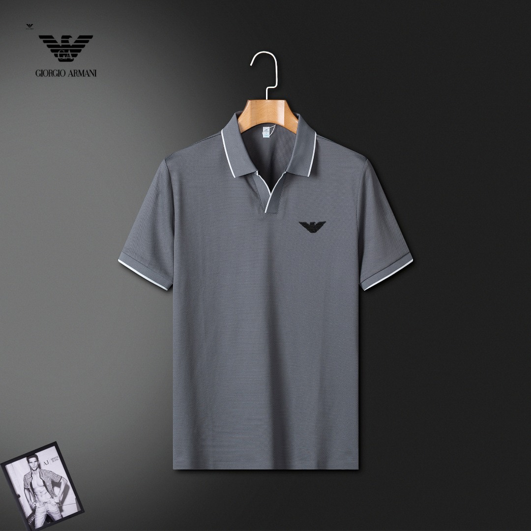 NO:955762,[Armani] New summer style, short-sleeved high-end customized fabrics, the world's top men's clothing, simple and fashionable, easy to match and versatile, elegant and extremely comfortable experience. High-end fabrics, bright colors, extremely smooth touch, delicate and not easy to wrinkle, luxurious and noble, crisp and stylish, lock stitch, high-density sewing, all details are handled meticulously!  Worth having.  M-4XL can wear up to about 195 pounds, armani, armani, T-shirt,19860909【Armani 阿玛尼】 夏季新款 高端定制面料短袖, 全球顶级男装,简约时尚,从容百搭,大气优雅 极度舒适体验 高端面料 色泽鲜艳 极致顺滑触感 细腻不易起皱 奢华高贵 挺括有型 锁针、高密度缝制,一切的细节处理一丝不苟！值得拥有．M-4XL 最大可穿195斤左右,,armani,armani,T-shirt,,Men's clothing