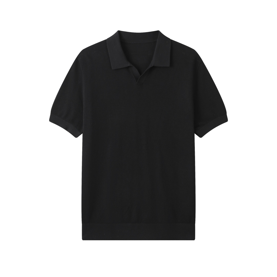 黑色，BGA136zewqs-男款进口Stoll机织立体蜂巢网眼改良POlO领短袖针织衫关于款式及设计：Z家的高端主线系列，面料为王，版型取胜，作为刚需单品而存在的一组短袖针织衫，亲肤体感可以取代常规POLO衫。经典翻领 去扣门襟设计，剪刀V领的Buttonless设计比常规的POLO衫要更精简且更有腔调，可以参考官网模特穿搭，把POLO翻领穿出另一种形态。大身极简，合身微廓，肌理感极强的蜂巢网眼，构建透气舒适的中空结构。领部及门襟做了更高密的四平针织法，更有挺括度且结构稳定
