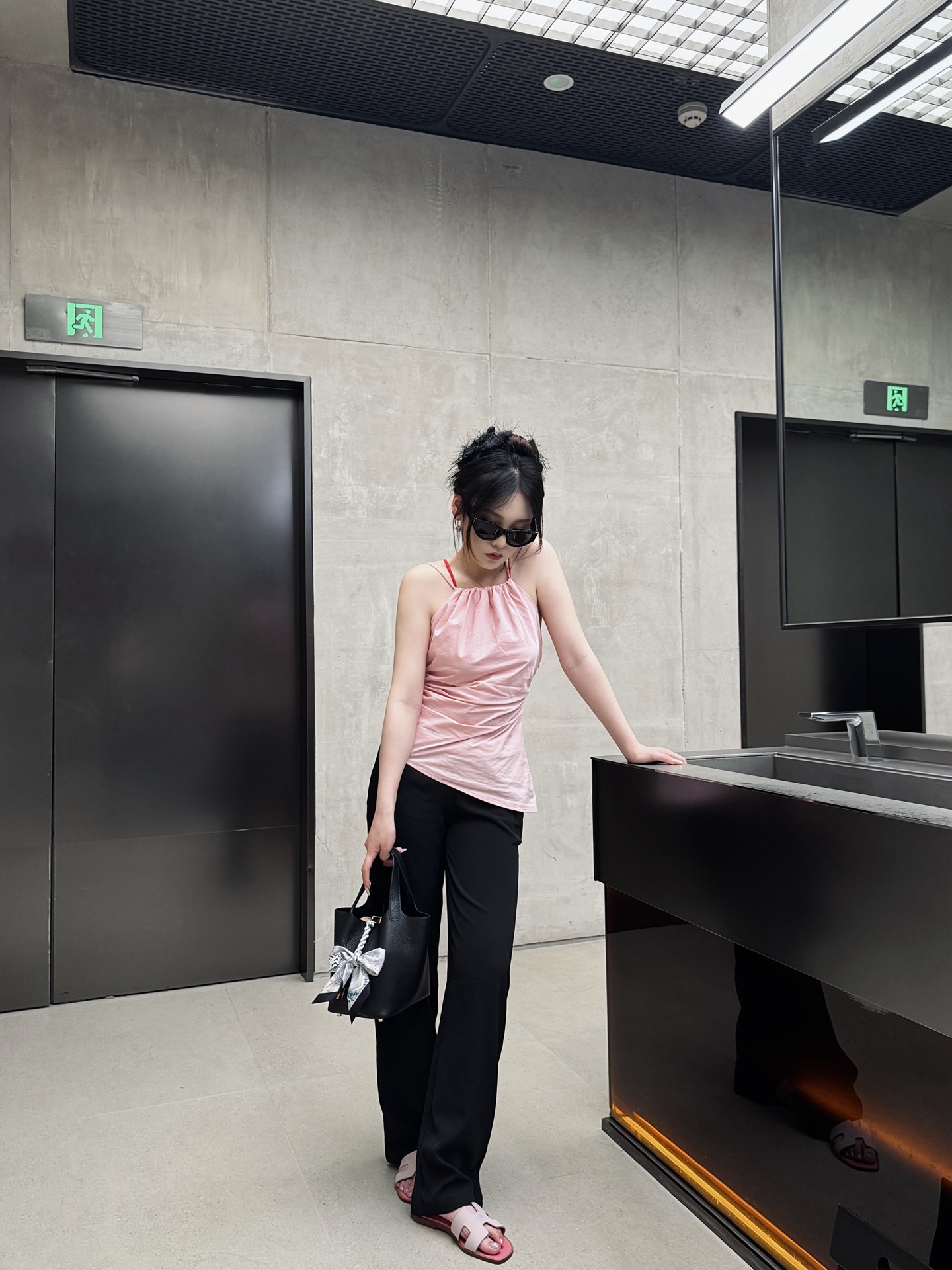 Unknown 今日份的黑粉穿搭 |||今天做个甜酷女人吧