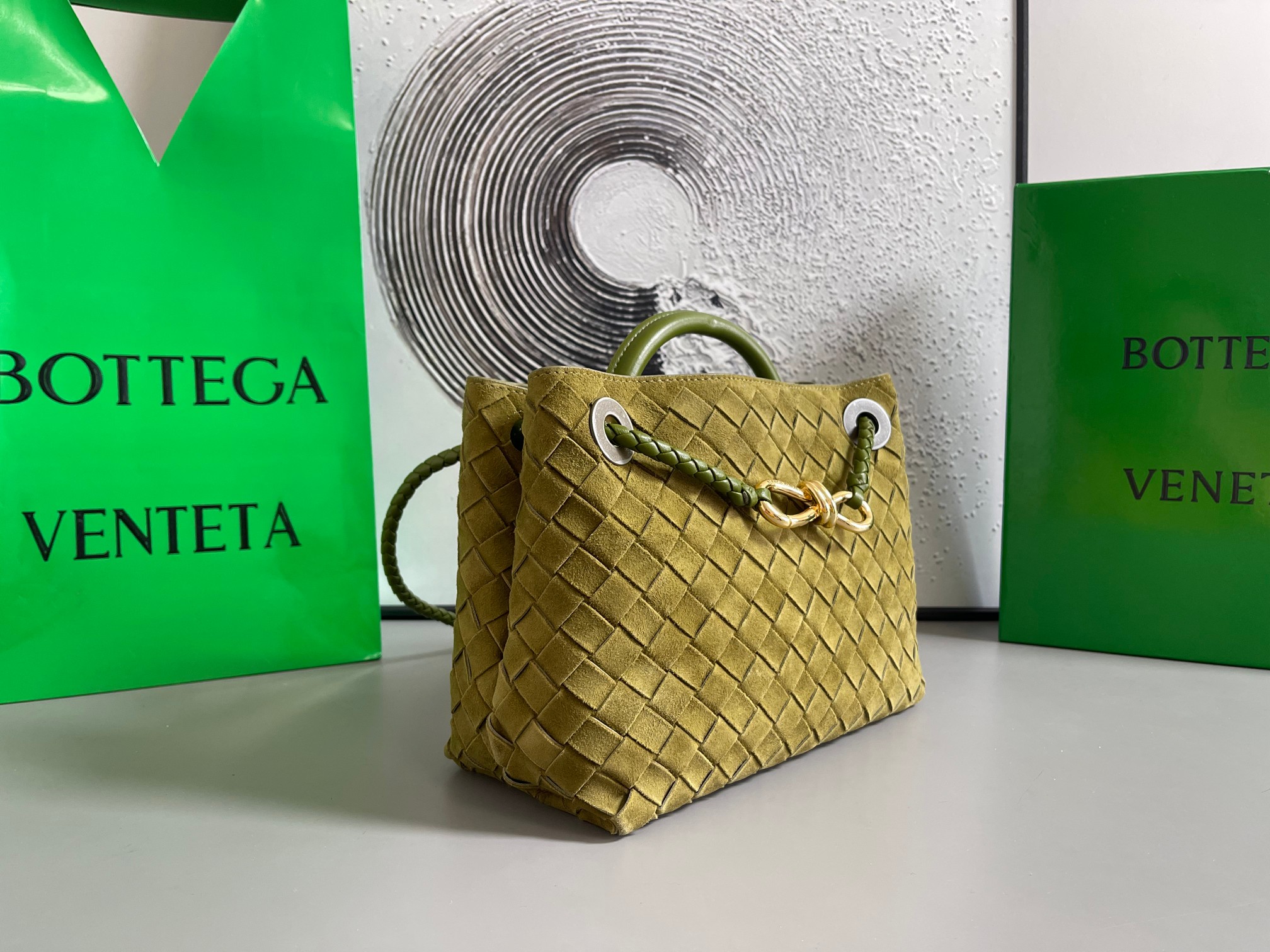 Bottega Veneta BV新款Intrecciato编织皮革小号手提包 配有滑动斜挎背带·内设隔层