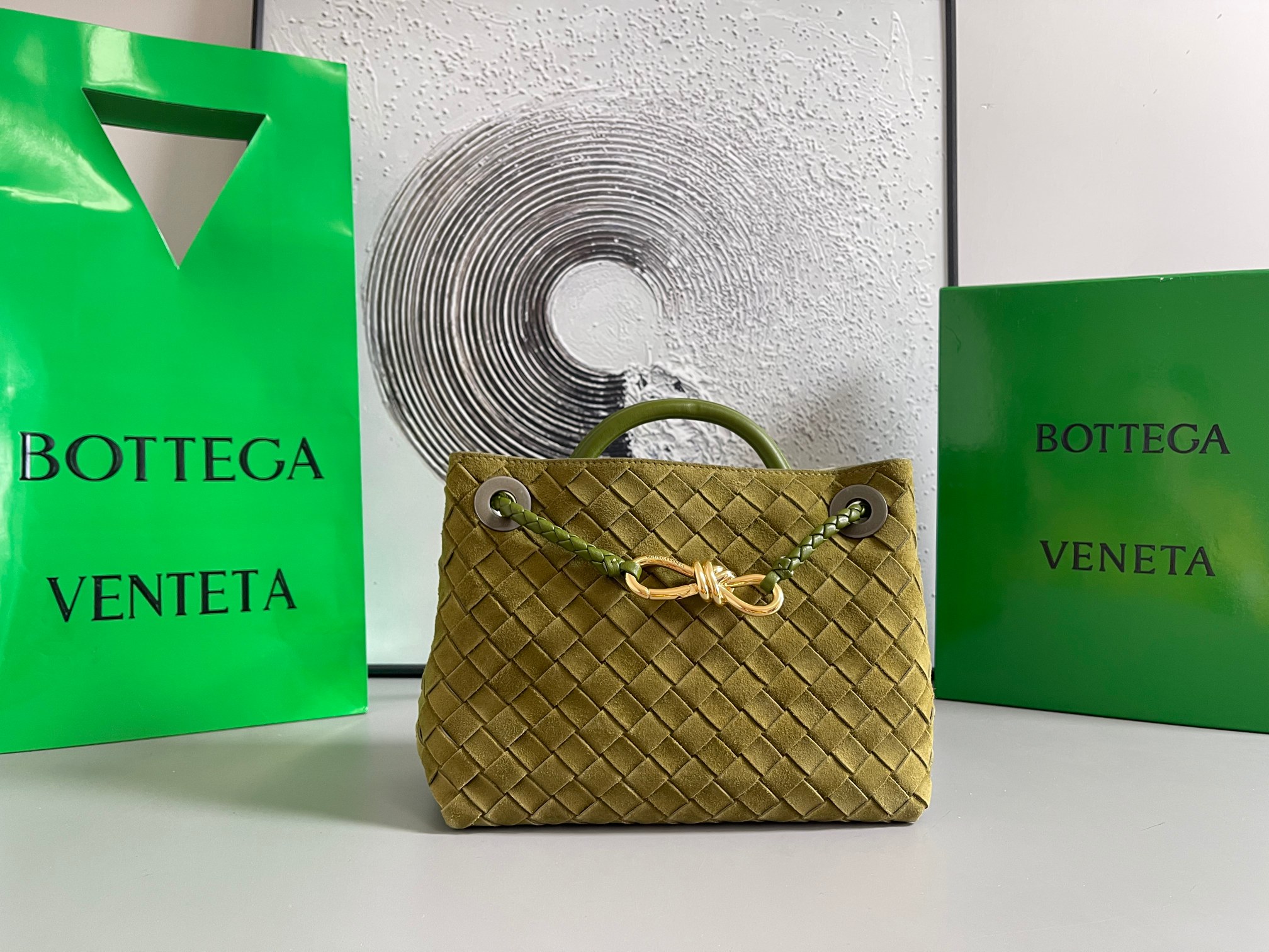 Bottega Veneta BV新款Intrecciato编织皮革小号手提包 配有滑动斜挎背带·内设隔层