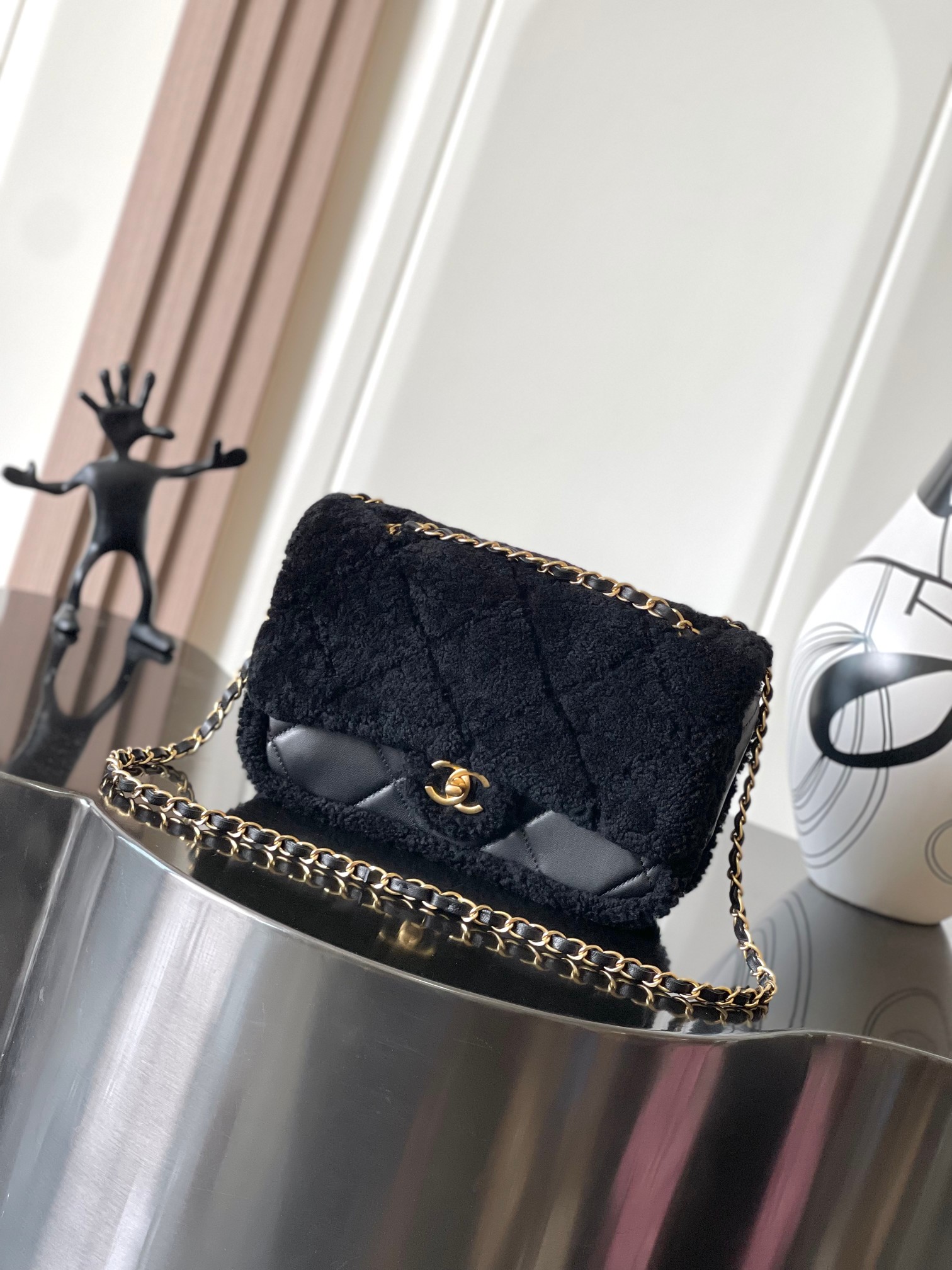 Chanel Classic Flap Bag Tassen Schoudertas Lamsvlees Lamswool Schapenvacht