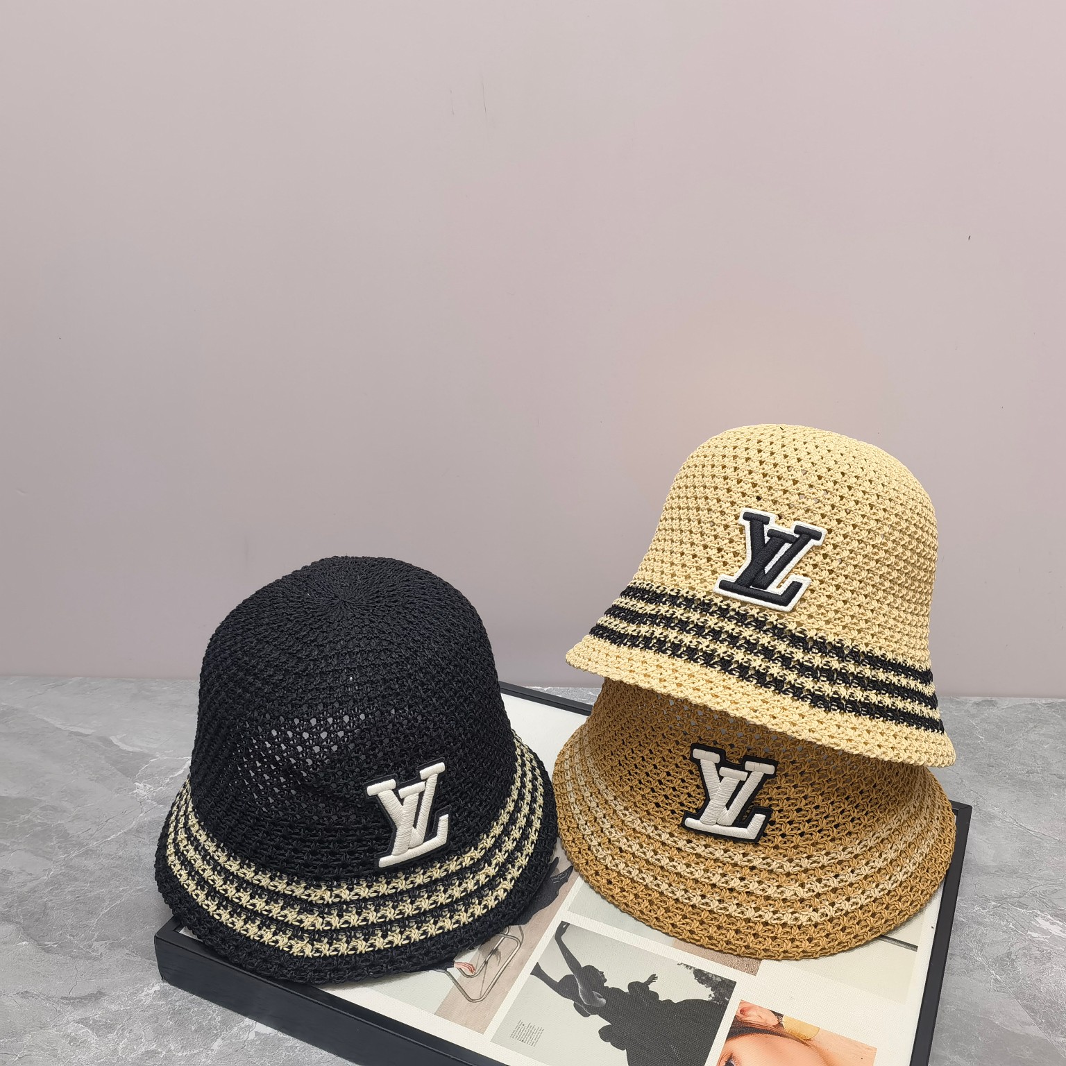Oferta especial 💛 con bolsa de polvo. 【LV Louis Vuitton】Sombrero de cubo pequeño de dos tonos nuevo 2024 para hombre y…