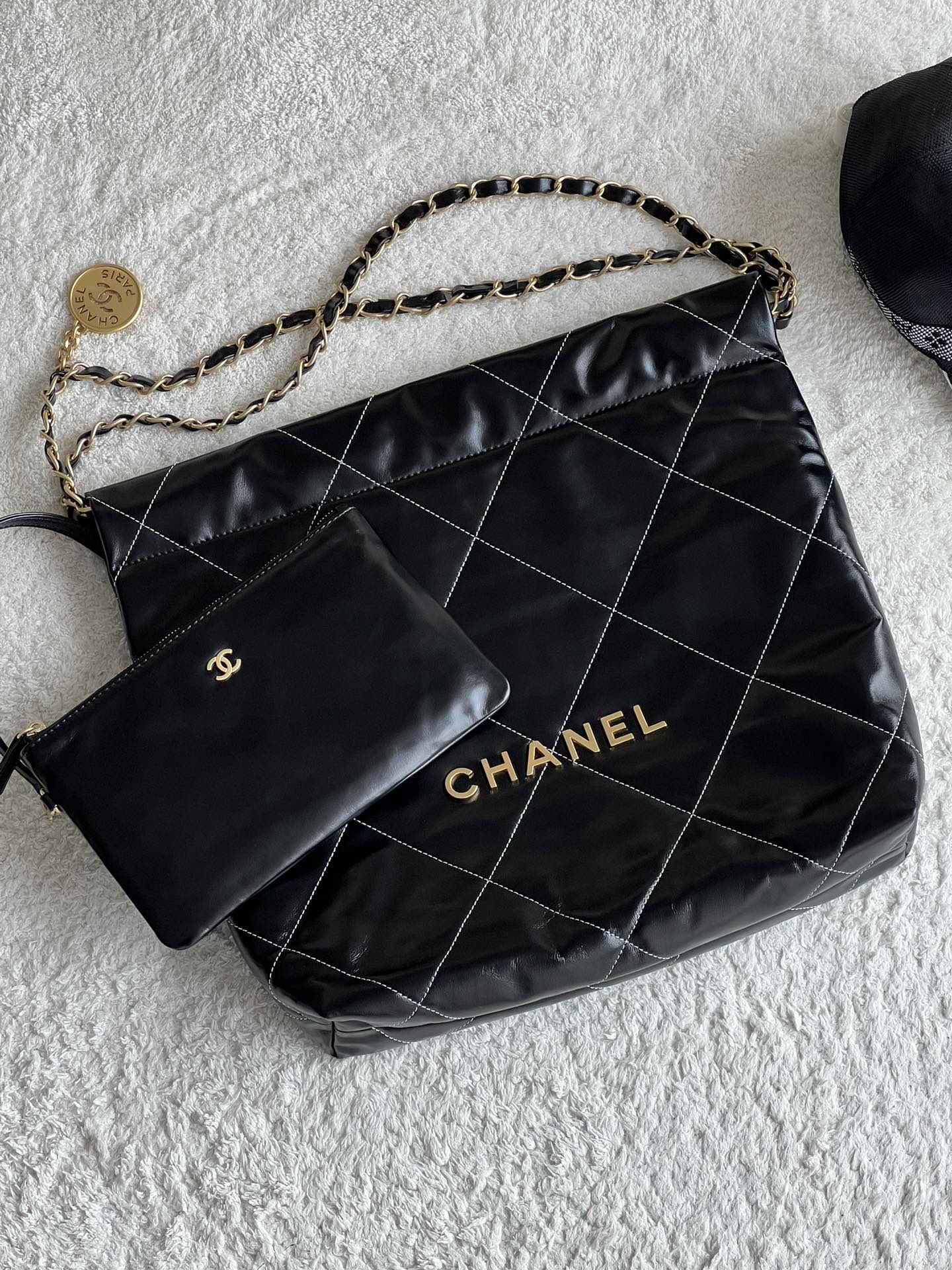 ✨𝗣𝟭𝟬𝟴𝟬🇮🇹𝟮𝟮 bolso comúnmente llamado bolsa de basura, marco cuadrado de cuero original de fábrica, la serie más…