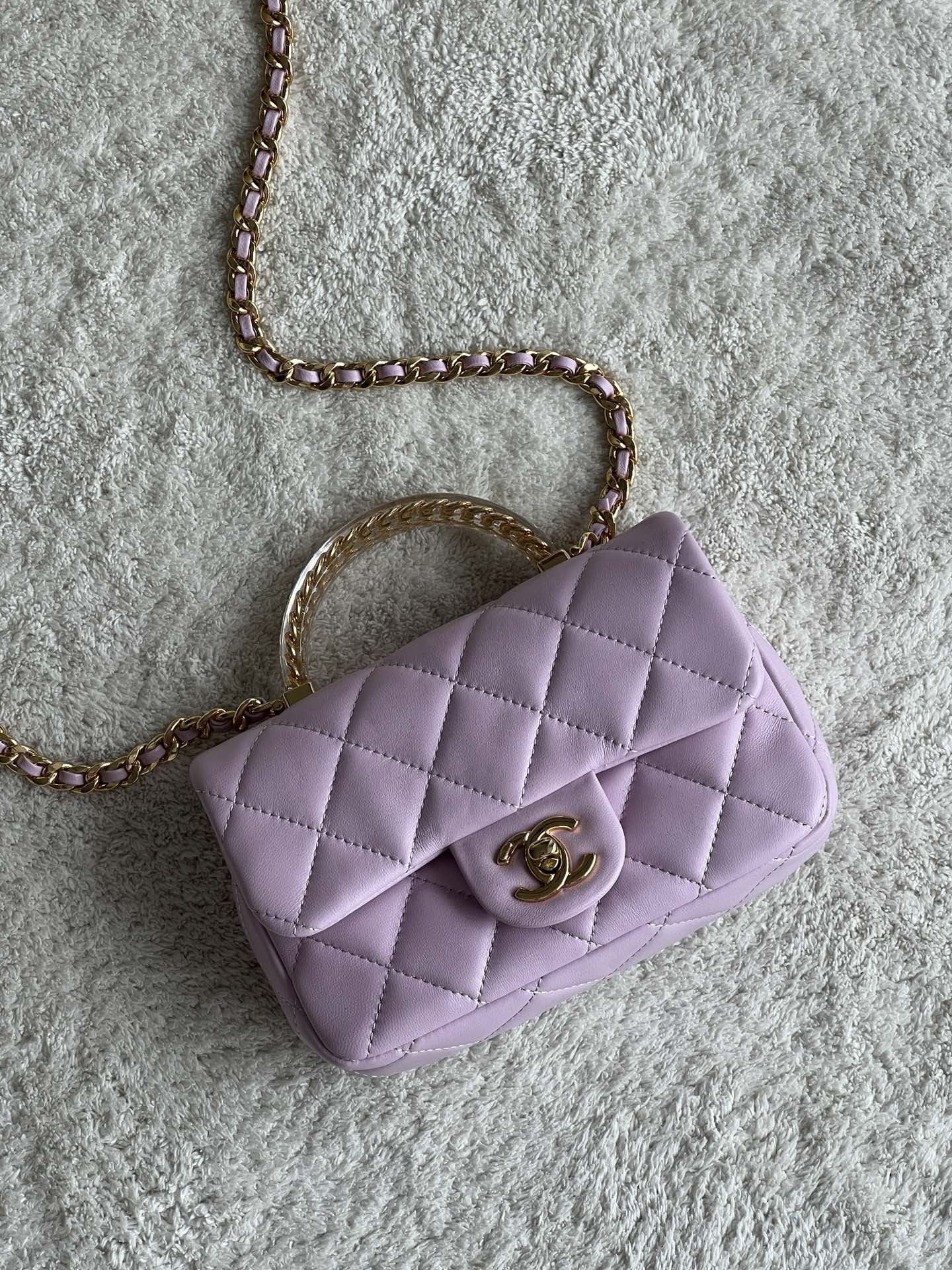 NO:181406,Genuine grade original leather version 4Ss | 4Ss Spring Gallery Limited version adopts delicate and soft delicate leather The fusion of transparent acrylic and metal lightness, clear and sunny feeling, unique and high-end texture. Size** model number, special large-scale original Chanel leather, chanel19860909正品级 原厂皮版本 4Ss ｜ 4Ss 春日赶集 限定款 采用 细腻柔软 精致小皮 透明亚克力与金属的 融合 轻盈感 清透感十分吸晴 独特又具有高级质感 尺寸** 款号,特级大厂货香奈儿原厂皮,chanel,Bag