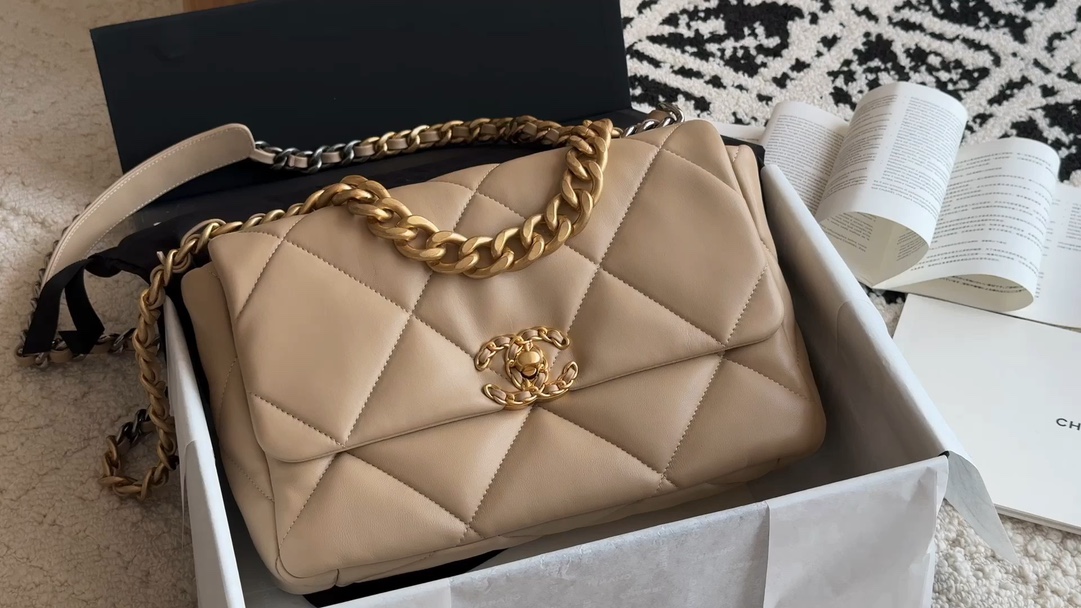 ❒ 𝟭𝟵𝗕𝗮𝗴 中号 apricot/oro