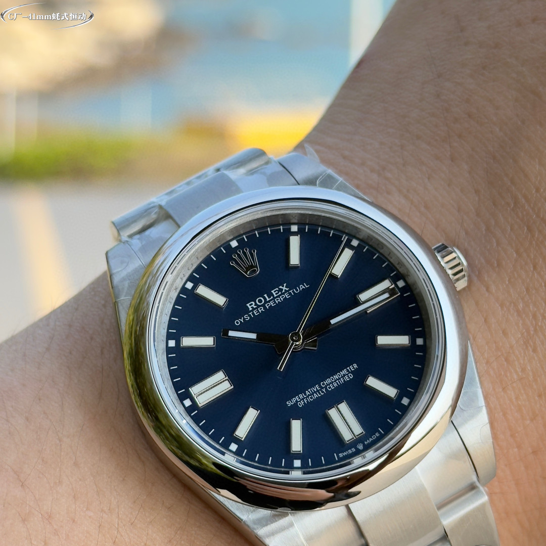 NO:158388,Clean Factory 41mm/36mm/31mm Rolex-Oyster Perpetual Series (full color, full size) with oblique edges and corners, full details. Movement: 41mm/36mm built-in integrated movement (no calendar neutral) 31mm uses 2232 integrated movement without calendar neutrality, literal color and original color difference, use beveled Ding design and precision polishing, literal industry top technology printing technology, original uniform super three-dimensional pointer without burr, 9 original color dials are available!  Top-notch workmanship, superb quality, clean's pursuit of details is obvious to everyone. The logo on the clasp is also a major breakthrough in craftsmanship. CNC engraving, regular shape and bright light treatment on the inside. Luminous powder uses original sl blue luminous powder, so it is accompanied by roughness and black spots to speciality. Watch friends who have played or seen should not be too unfamiliar with it. This is already a unique attribute of Rolex. Identify the latest watch in Factory C, christian louboutin, rolex19860909Clean 厂 41mm/36mm/31mm劳力士-蚝式恒动系列（全色 全尺寸齐全） 斜边凌角边面钉,细节拉满 机芯:41mm/36mm内置一体机芯（无日历空挡）31mm采用2232一体机芯均无日历空档位,字面颜色和原装没色差,采用斜角丁设计精工打磨,字面业内顶端技术印刷技术,原装一致超立体指针无毛边,9种原装彩色表盘可选！ 顶级做工,品质超绝,clean对于细节的追求大家有目共睹.表扣上的logo也是工艺的一大突破.cnc雕刻,形状规整 并且内侧伴有亮光处理. 夜光粉使用原厂sl blue夜光粉,所以伴随粗糙以及黑点到特殊性.玩过或者见过的表友应该都不会太陌生.这已经是劳力士特有的属性.认准C厂最新腕表,,christian louboutin,rolex,Watch