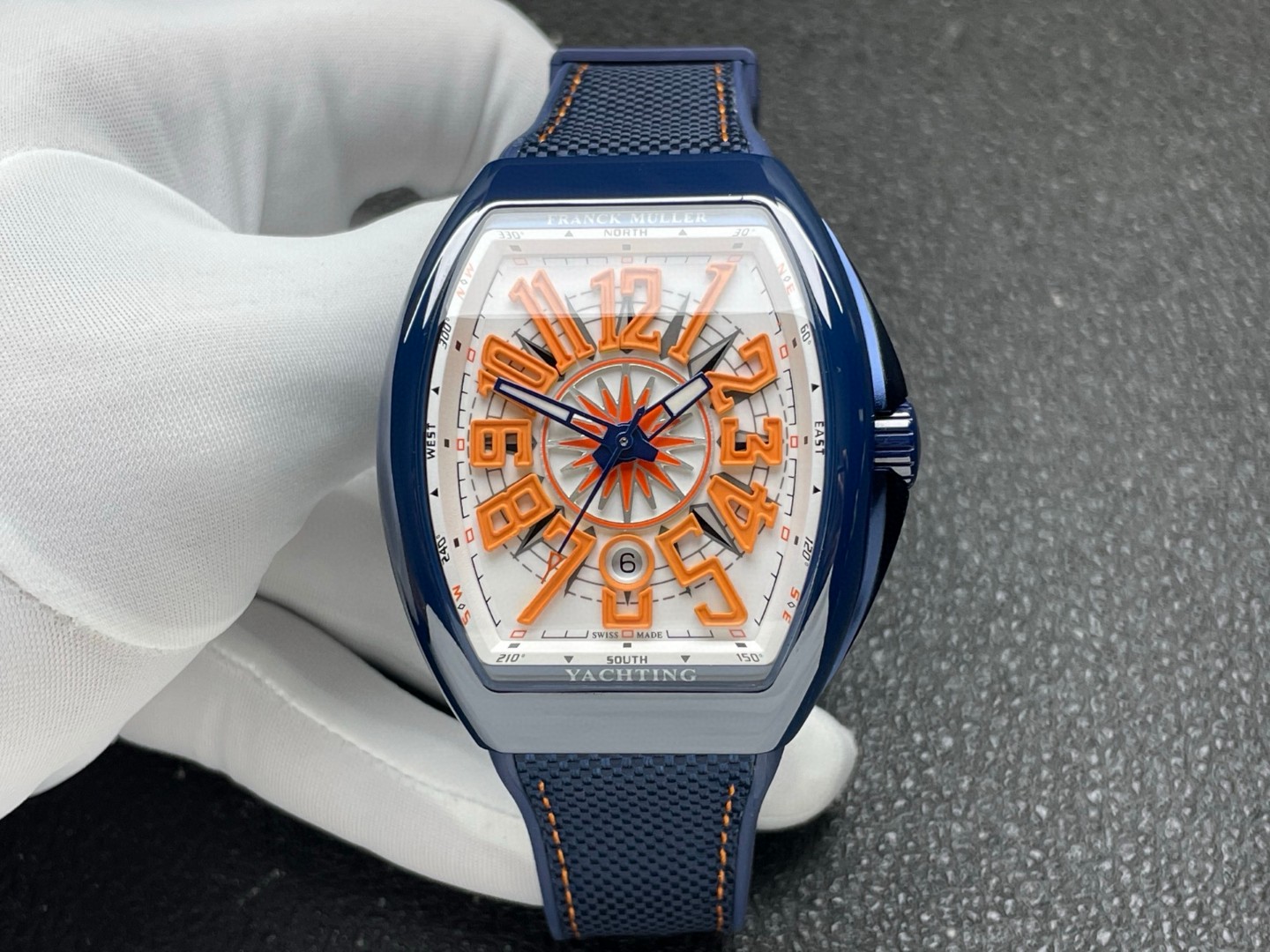 NO:158818,ABF new color scheme - FM-V45 series ABF highest quality New model arrives Franck Muller Vanguard Yachting V45 yacht series 44x54 mm 1. Case import Original mold opening, especially sandwich structure case, the middle inner side of the blue side groove and the protruding blue ear position of the head position make the case production process more difficult. After more than 10 months, after multiple initial proofreading, it was finally developed and successfully developed and made. It is made of 316 stainless steel instead of a low-cost plastic mold in the market. 2. This version of V45 yacht literal, real franc literal, all are original 11-height digital concave franc baking literal, high cost, complex production, low yield rate, literal layer with magnifying glass gasket layer, calendar window also uses sapphire magnifying glass Always maintain the requirements that are universal to the original. Keep improving 3. Use ultra-large curves, ultra-high-definition transparent coated sapphire crystal glass, carefully grinding according to the case curve, high scrap rate, extremely low yield rate 4. 316L stainless steel folding snaps, reliable quality, fine polishing, comfortable to wear 5. The bending needle is literally fitted with the literal ETA2824 movement of 28800, the same storage power as 42 hours original, accurate time travel, stable quality, curved case design that is close to the wrist 6. Upgraded steel head calendar high-end rubber strap, softer and more comfortable, the only version of the market, a strap that can be used for original watches ABF V45 white yacht Welcome your taste.,,franck muller19860909ABF新配色-FM-V45系列 ABF 最高品质 新款到货 Franck Muller 法兰克穆勒 Vanguard Yachting V45遊艇系列 44x54 mm 1.表壳进口 原版开模 特别是三明治结构表壳 中间内侧 蓝色的侧槽和把头位置凸出来的蓝色耳位 更是使表壳的制作过程更加困难 然后历时10个多月经过多次初版校对 终于研发制作成功 完全采用316精钢制作 而非市场低成本的塑胶模具 2.本版本V45游艇字面 真法郎字丁 都是采用原装11高度的数字凹边内法郎烤真丁 成本高 制作复杂 良品率低 字面下层有放大镜垫片层 日历窗也是采用蓝宝石放大镜 始终保持与原装可以通用的要求 精益求精 3.采用超大弧度 超高清透光的镀膜蓝宝石水晶玻璃 根据表壳弧度精心细磨 报废率高 成品率极低 4. 316L精钢折叠按扣 质量可靠 打磨细致 佩戴舒适 5. 压弯表针与字面贴合 搭配高频率振幅 28800的ETA2824机芯 42小时原装一样的存储动力 走时精准 质量稳定 紧贴手腕的弧形表壳设计 6.升级版钢头历高级橡胶表带 更加柔软舒适 市场唯一版本 可以用于原装表的表带 ABF V45白游艇 欢迎您的品鉴.,,franck muller,Watch