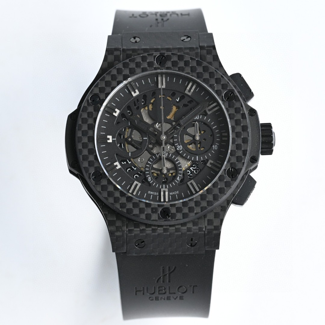 NO:553216,HB's ingenuity Hublot HUBLOT newly upgraded Hublot BIG BANG original movement 301.PX..RX double sapphire glass, 44mm  The most powerful sub-version of the original model, original multi-function chronograph movement, movement power reserve of 42 hours and swing frequency of 28800, original folding buckle, imported rubber strap, carbon fiber series. Simple and capable, low-key luxury, elegant but not ostentatious, fresh and durable. It is comfortable to wear and contrasts with the watch case, giving people a beautiful enjoyment.19860909HB匠心之作 宇舶HUBLOT 全新升级 恒宝 BIG BANG 原装机芯 301.PX..RX双卜蓝宝石玻璃,44mm 原版开模最强副版,原装多功能计时机芯,机芯动力储备42小时摆幅振频28800,原装折叠表扣,进口橡胶表带,碳纤维系列.简约干练,低调奢华,雅致而不张扬,清新而耐看.佩戴舒适,与腕表表壳相互映对,给人唯美的享受.,,Watch