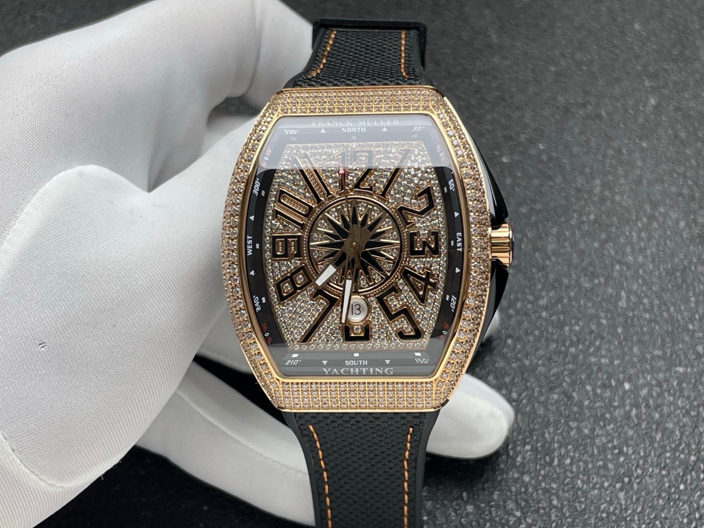 NO:384645,Perfect details ABF Highest quality New models arrive Franck Muller FM Vanguard Yachting V45 yacht series 44x54 mm1. Original mold opening of the case, especially the sandwich structure case, the middle inner side of the blue side groove and the blue ear position protruding from the head position, making the case production process more difficult. After more than 10 months, after multiple initial proofreading, it was finally developed and successfully developed. It is made of 316 stainless steel instead of a low-cost plastic mold in the market. 2. This version of V45 blue yacht literal, real franc literal, all are original 11-height digital concave franc baking literal, high cost, complex production, low yield rate, magnifying glass gasket layer on the lower layer of the literal, and the calendar window is also made of sapphire magnifying glass, always maintaining the requirements that are universal to the original, keeping the perfection 3. Use ultra-large curve, ultra-high-definition transparent sapphire crystal glass. It is made of a whole piece of 40*50mm sapphire material with a thickness of more than 15mm carefully grinded according to the curve of the case. The scrap rate is high and the yield rate is extremely low. 4. The diamond-set buckle adopts the original mold. The diamond-set pin buckle is consistent with the original V45 star-studded pin buckle. It is more convenient to wear. The original light-shell version uses a folding snap buckle that matches the original version. 5. The bending needle is literally fitted with the literal ETA2824 movement of 28800. Accurate walking time and stable quality. The curved case design close to the wrist 6. Upgraded steel head calendar high-end rubber strap is softer and more comfortable. The only version of the market. A strap that can be used for the original watch V45 Blue Yacht Welcome to your taste.,,franck muller19860909完美细节 ABF 最高品质 新款到货 Franck Muller 法兰克穆勒 FM Vanguard Yachting V45遊艇系列 44x54 mm1.表壳原版开模 特别是三明治结构表壳 中间内侧 蓝色的侧槽和把头位置凸出来的蓝色耳位 更是使表壳的制作过程更加困难 然后历时10个多月经过多次初版校对 终于研发制作成功 完全采用316精钢制作 而非市场低成本的塑胶模具 2.本版本V45蓝色游艇字面 真法郎字丁 都是采用原装11高度的数字凹边内法郎烤真丁 成本高 制作复杂 良品率低 字面下层有放大镜垫片层 日历窗也是采用蓝宝石放大镜 始终保持与原装可以通用的要求 精益求精 3.采用超大弧度 超高清透光的蓝宝石水晶玻璃 由一整块40*50mm 厚度超过15mm的蓝宝石原料 根据表壳弧度精心细磨 报废率高 成品率极低 4. 镶钻版表扣采用原版开模 与原装V45满天星一致的镶钻针扣表扣 更加方便佩戴 最大限度还原原版 光壳版 采用的是折叠按扣 与原版搭配一致 5. 压弯表针与字面贴合 搭配高频率振幅 28800的ETA2824机芯 走时精准 质量稳定 紧贴手腕的弧形表壳设计 6.升级版钢头历高级橡胶表带 更加柔软舒适 市场唯一版本 可以用于原装表的表带 V45蓝色游艇 欢迎您的品鉴.,,franck muller,Watch