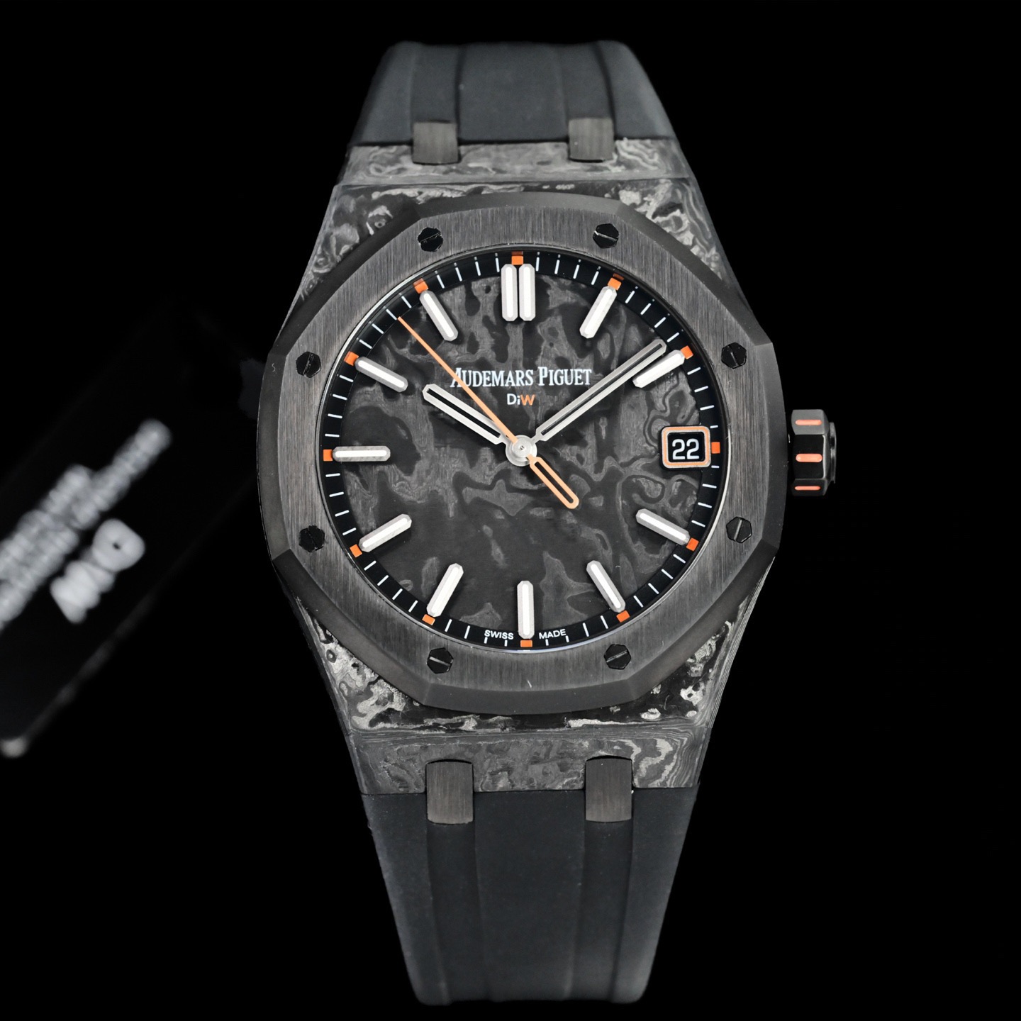 NO:882023,NTT carbon fiber Audemars Piguet Royal Oak 15500 Royal OakDiW 'VOIDLINE A' series watches make the originally lightweight watch become ultra-lightweight!  DiW Carbon Audemars iguet Royal Oak 15500 “VOIDLINE A“ Series Watch Parameters Series Voidline A Model Royal Oak Series 15500 Movement 4302 Function Hours, Minutes, Central Seconds and Date Weight 85g Case 41 mm, carbon fiber case Bezel black DLC coating Back black DLC coating Dial carbon fiber watch with rubber strap watch  Buckle black DLC coating, sealing performance 5 ATM, power reserve approximately 70 hours, audemars19860909NTT 碳纤 爱彼皇家橡树15500 Royal OakDiW ”VOIDLINE A“系列腕表,令本来轻量的手表变成超轻量！ DiW Carbon Audemars iguet Royal Oak 15500 ”VOIDLINE A“ Series 腕 表 参 数 系 列Voidline A 型 号皇家橡树系列15500 机 芯4302 功 能时.分.中央秒针和日期 重 量85克 表 壳41毫米,碳纤维表壳 表 圈黑色 DLC涂层 表 背黑色DLC涂层 表 盘碳纤维 表 带橡胶表带 表 扣黑色DLC涂层 密 封 性 5 ATM 动力储存约70小时,,audemars,Watch