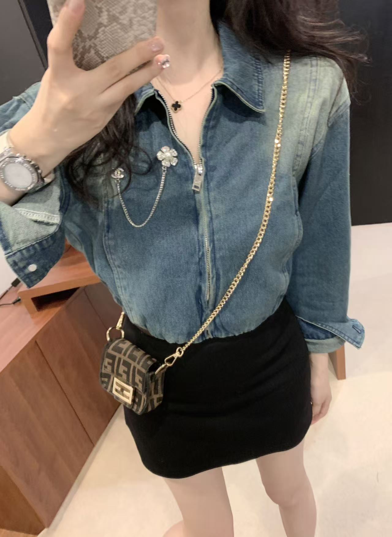 Chanel 25SS Cropped Denim Jacket - Vintage Wash, Designer Hardware 7 i1755617848632 7168 0 7